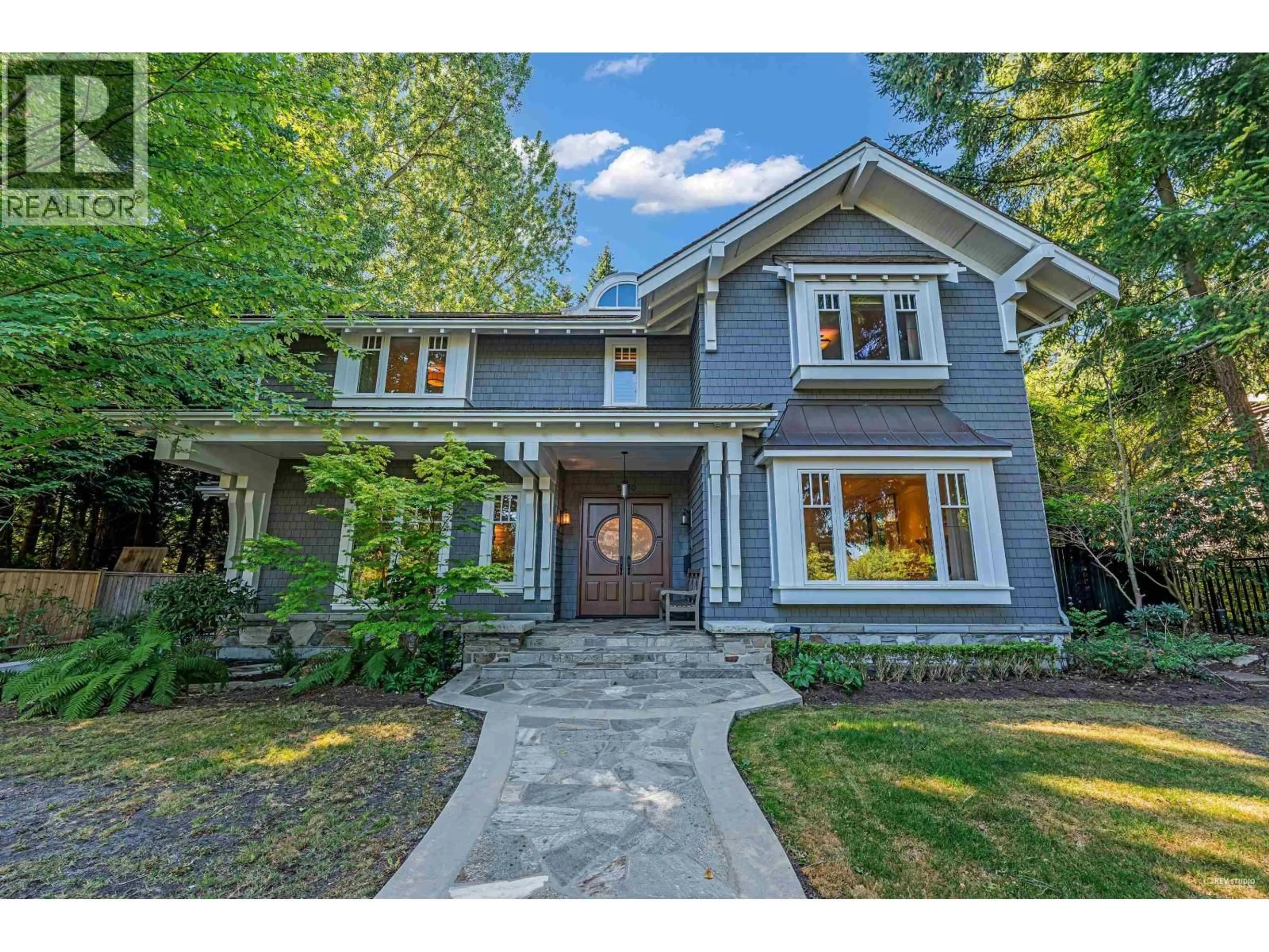 Home with vinyl exterior material, street for 5530 MCMASTER ROAD, Vancouver British Columbia V6T1J8