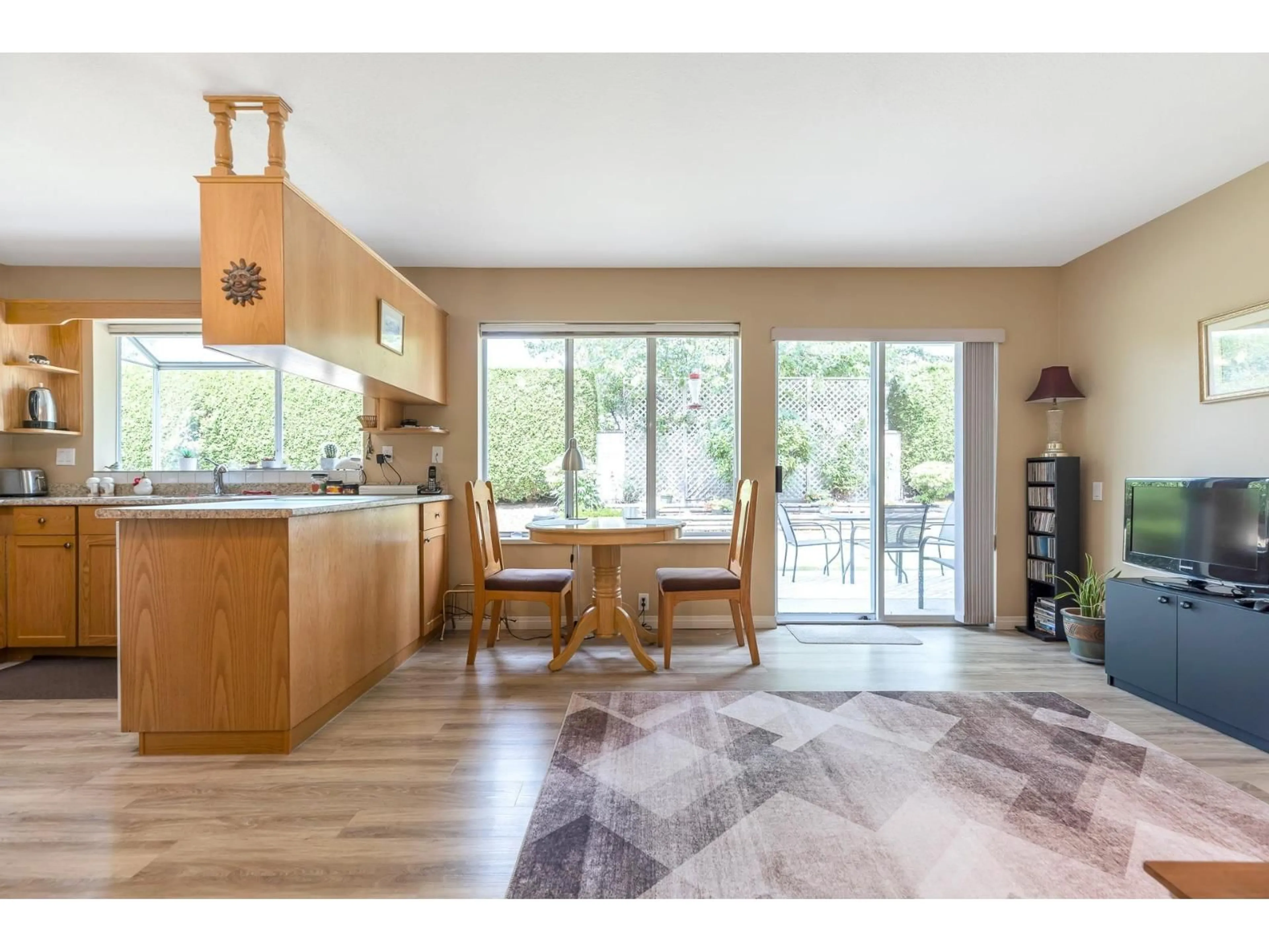 Open concept kitchen, unknown for 5 - 31406 UPPER MACLURE, Abbotsford British Columbia V2T5L8