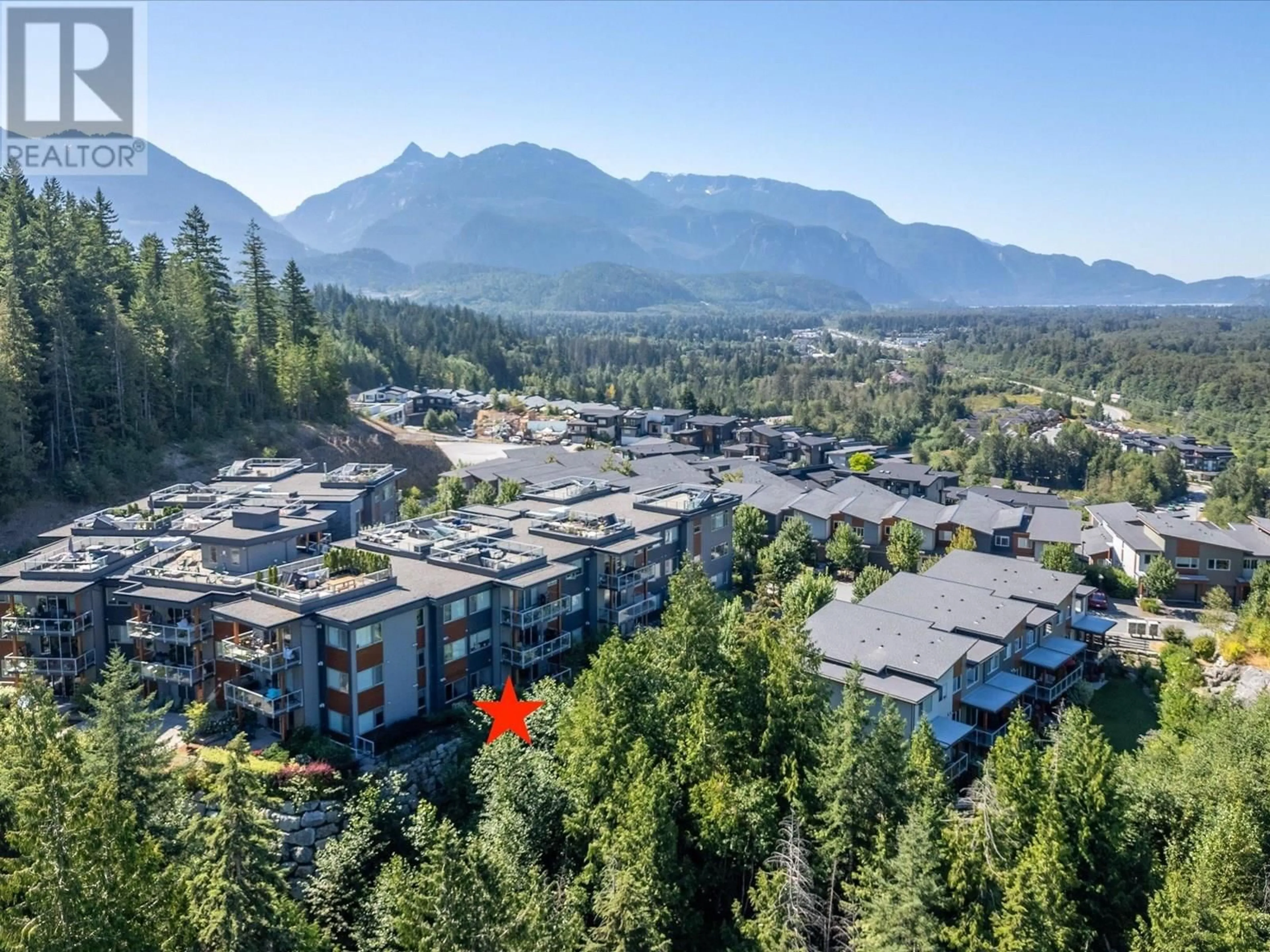 A pic from outside/outdoor area/front of a property/back of a property/a pic from drone, mountain view for 105 - 41328 SKYRIDGE PLACE, Squamish British Columbia V8B0Y7