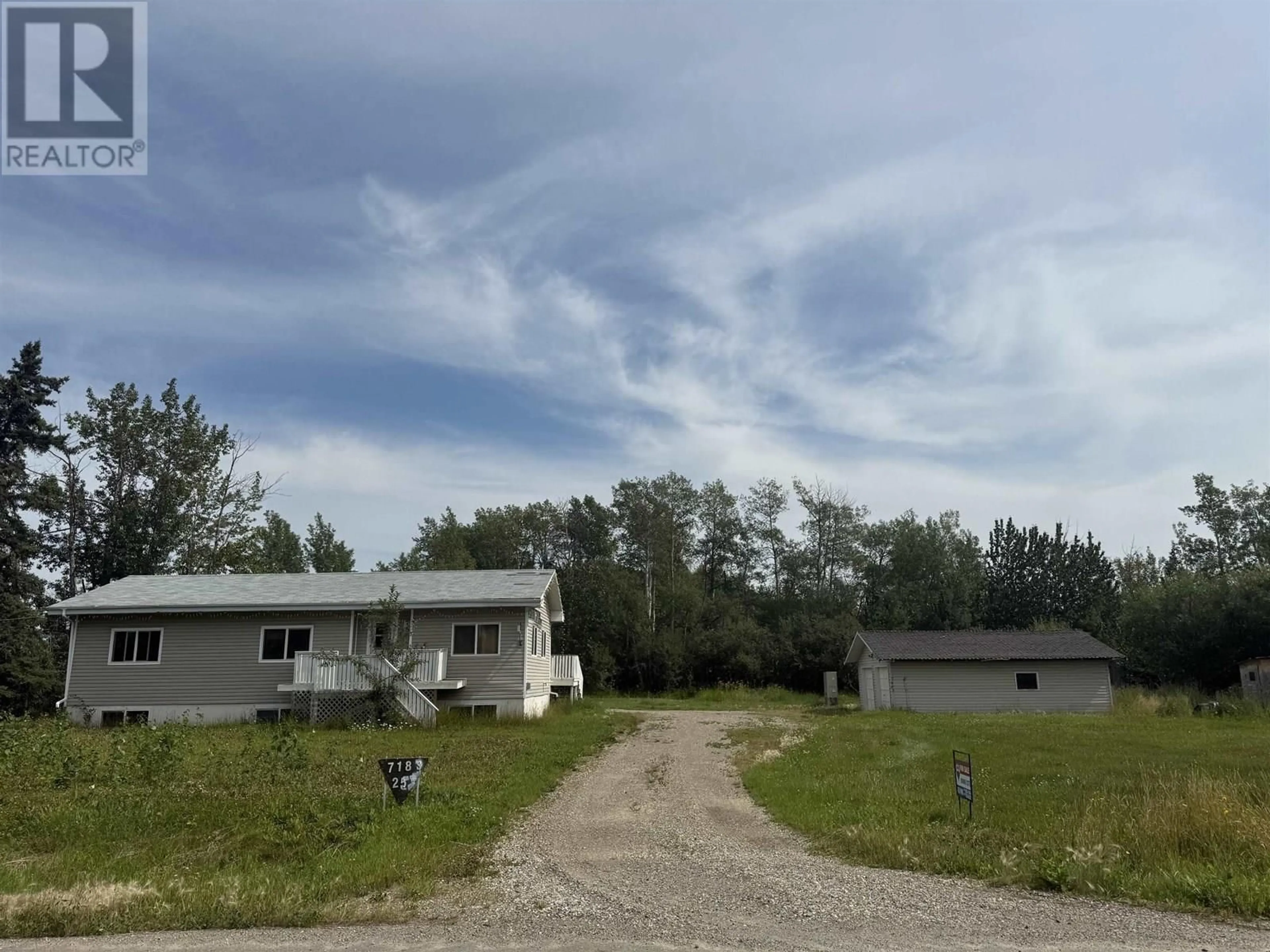 A pic from outside/outdoor area/front of a property/back of a property/a pic from drone, unknown for 7183 253 ROAD, Fort St. John British Columbia V0C1C6
