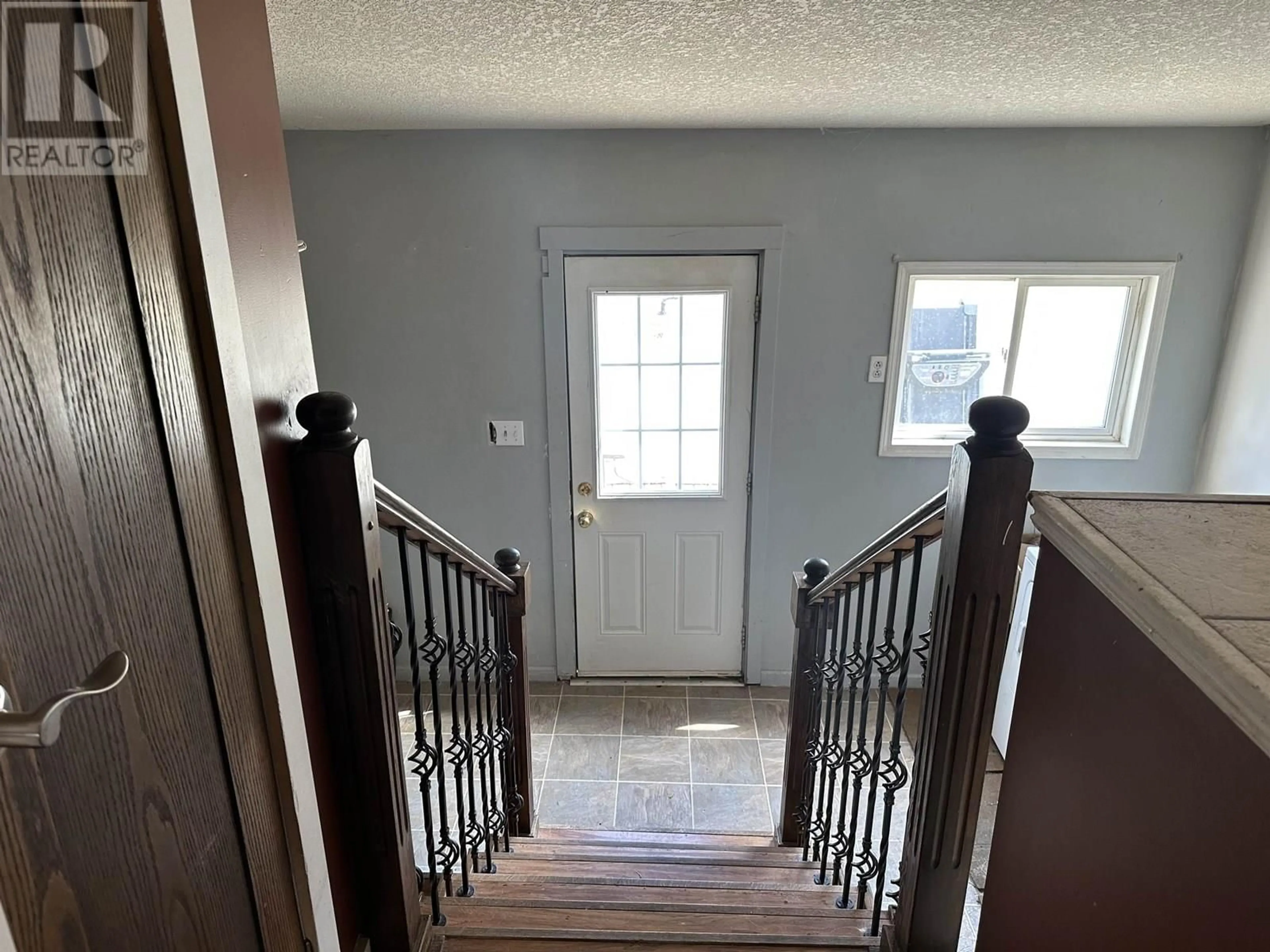 Indoor entryway for 7183 253 ROAD, Fort St. John British Columbia V0C1C6