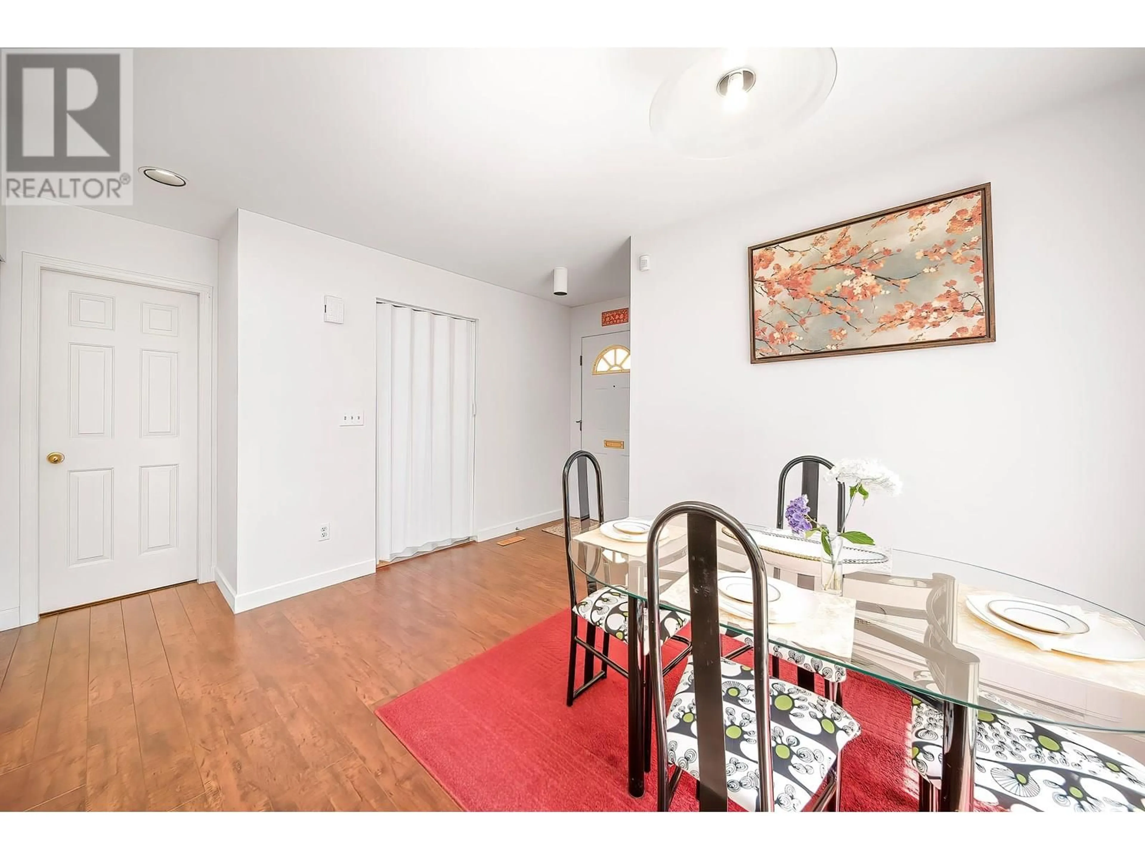 Dining room, wood/laminate floor for 18 - 8220 BENNETT ROAD, Richmond British Columbia V6Y1N5