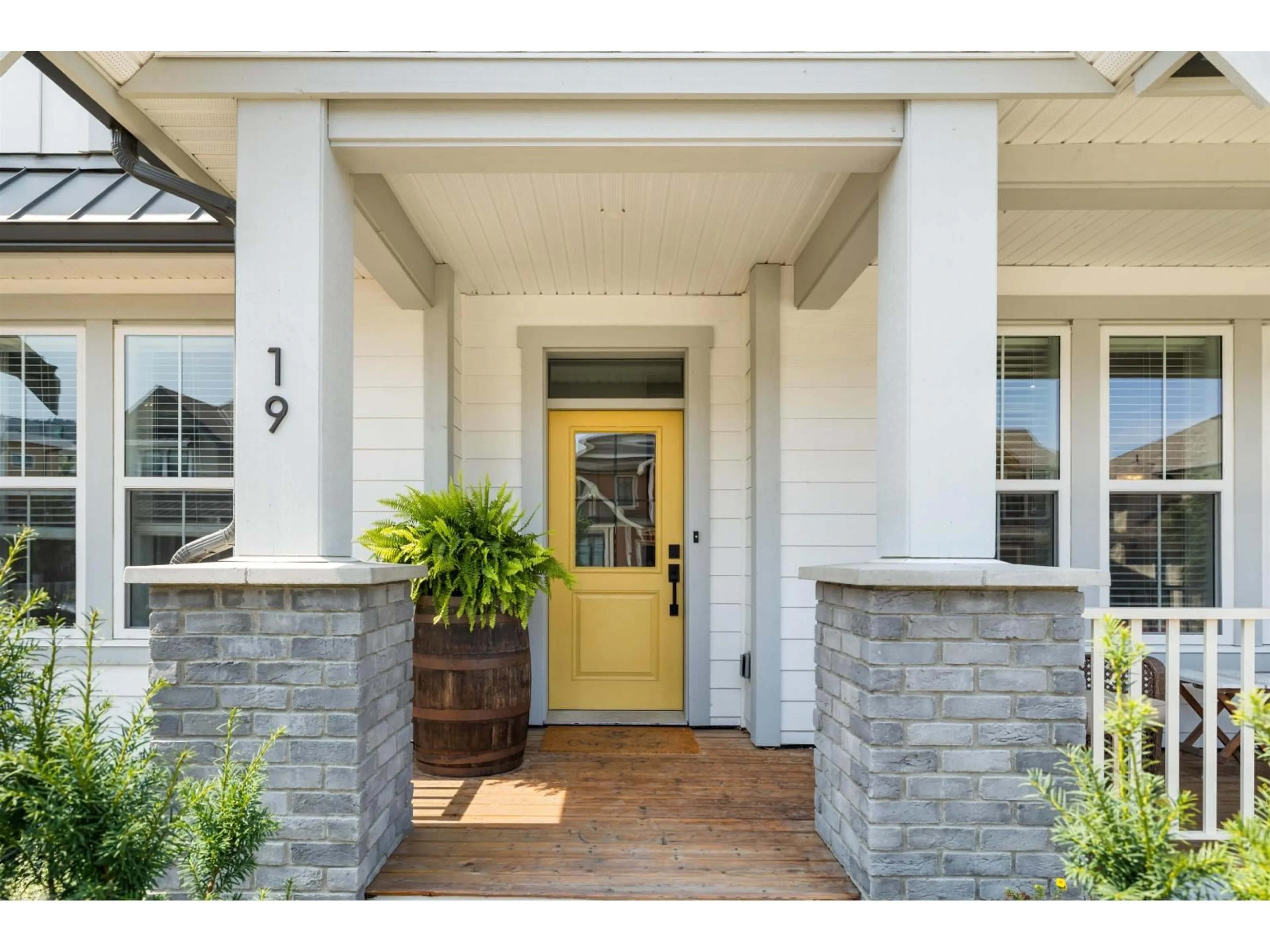 Indoor entryway for 19 - 46211 PROMONTORY ROAD, Chilliwack British Columbia V2R6E4