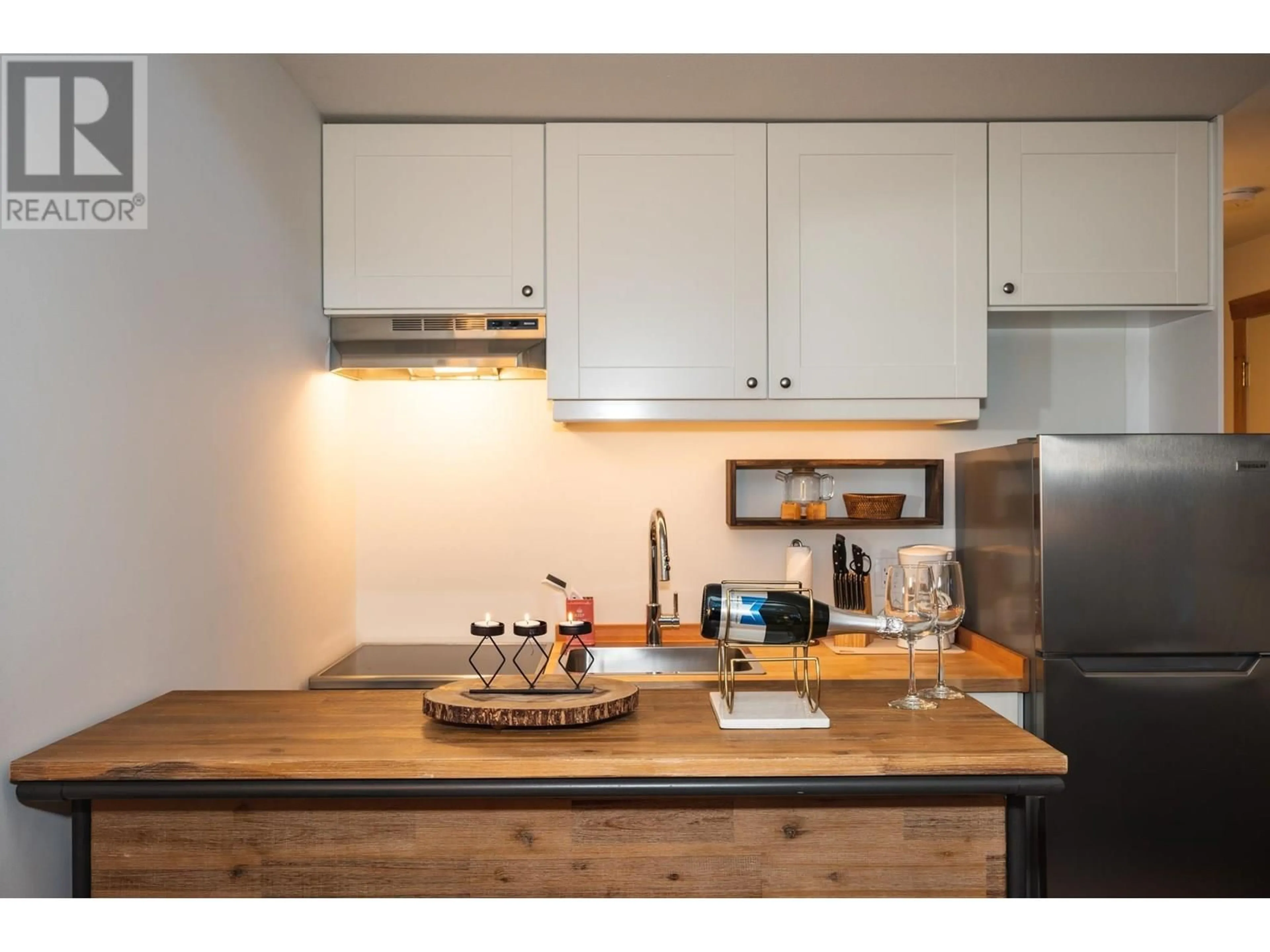 Standard kitchen, wood/laminate floor for 2 - 2247 SAPPORO DRIVE, Whistler British Columbia V8E0B5