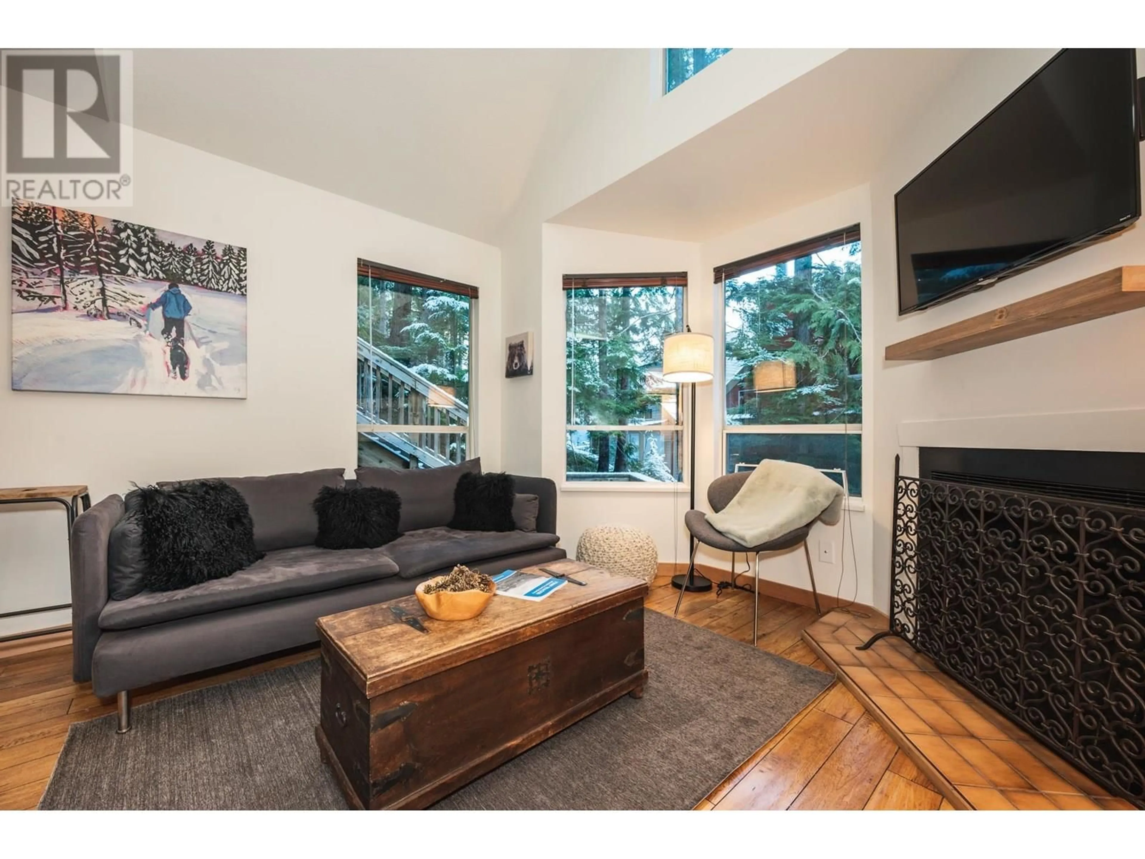 Living room with furniture, wood/laminate floor for 2 - 2247 SAPPORO DRIVE, Whistler British Columbia V8E0B5
