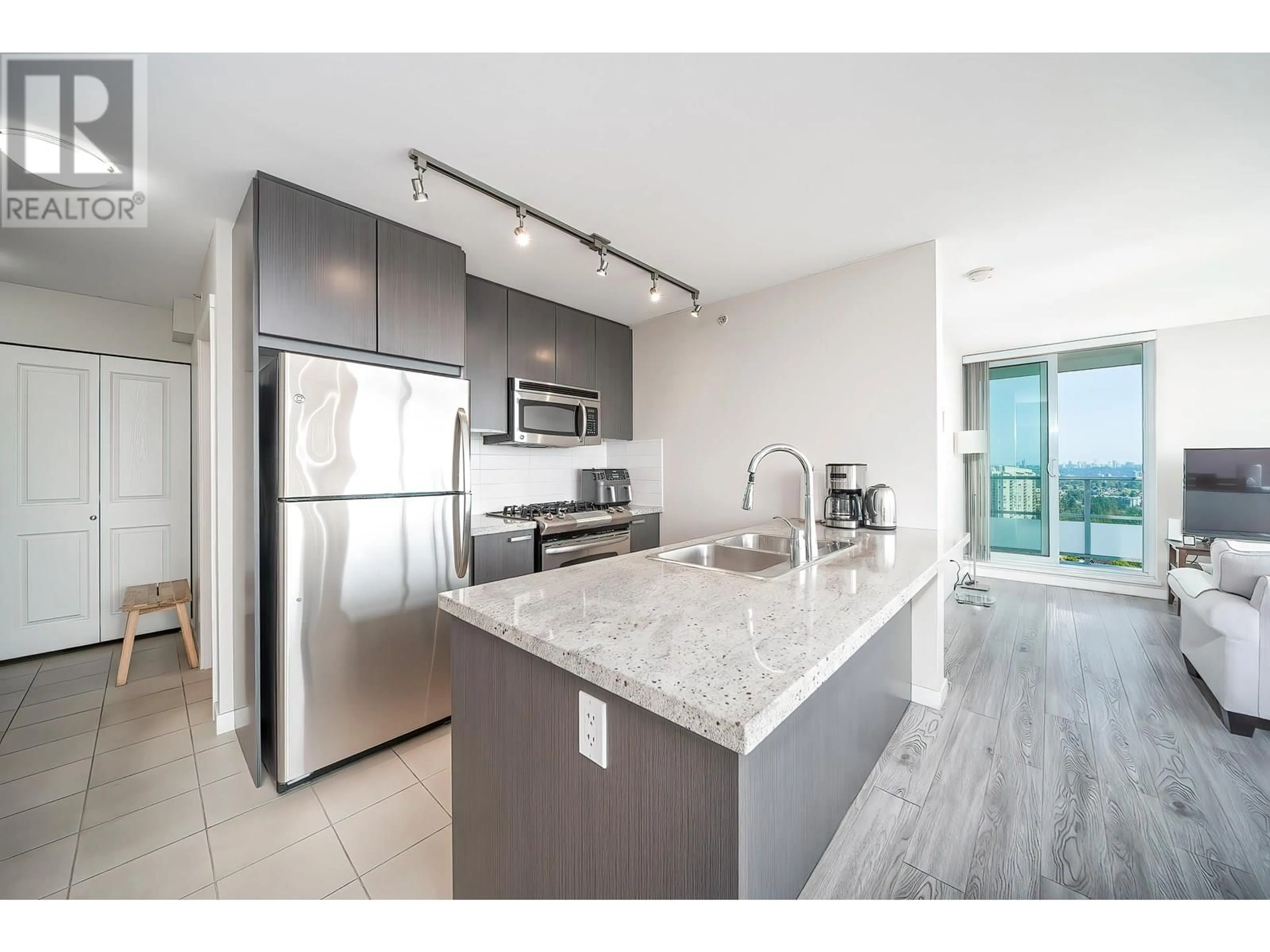 Open concept kitchen, unknown for 2606 - 6688 ARCOLA STREET, Burnaby British Columbia V5E0B3