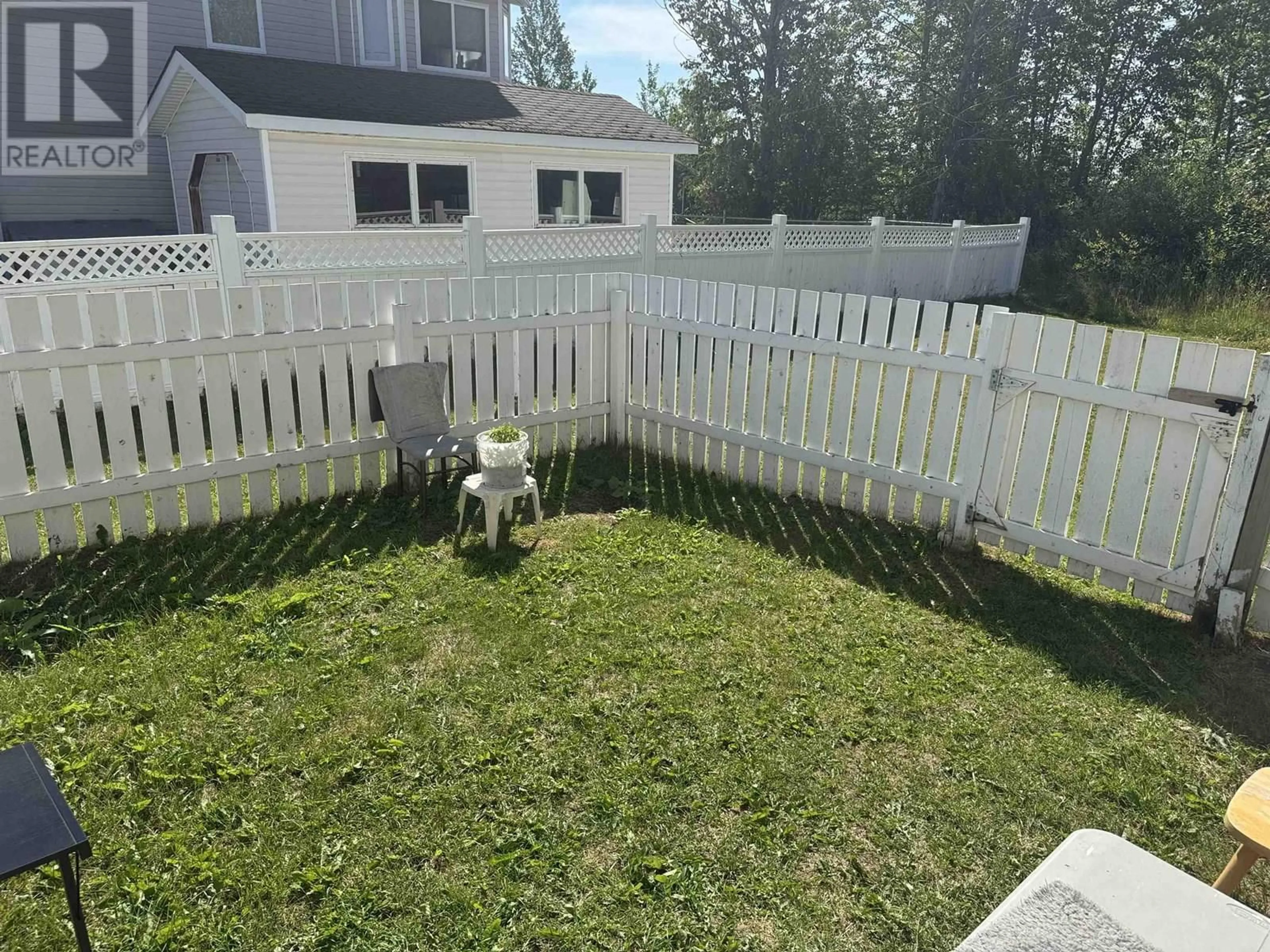 A pic from outside/outdoor area/front of a property/back of a property/a pic from drone, mountain view for 24 - 301 STUART DRIVE, Mackenzie British Columbia V0J2C0
