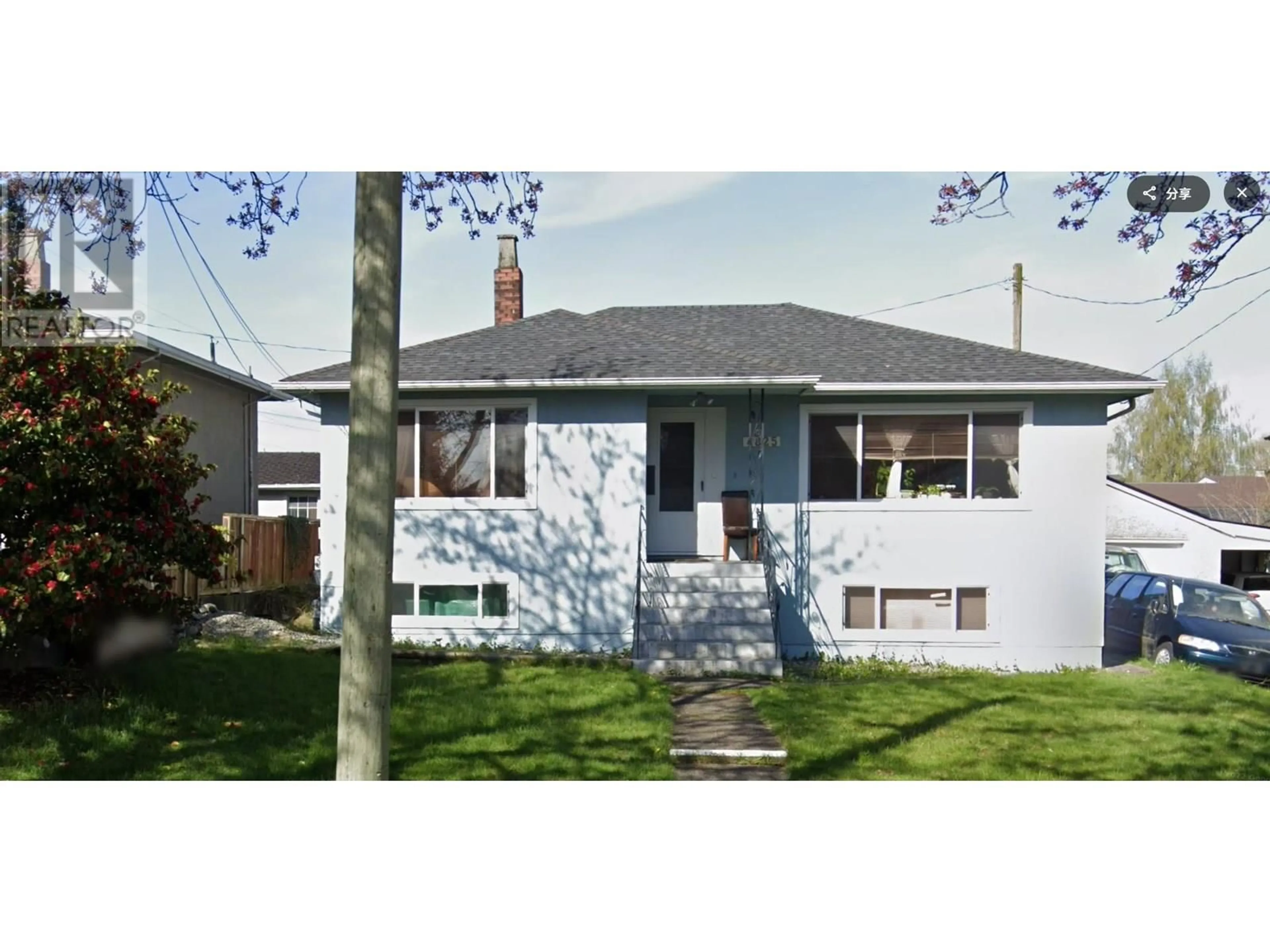 Home with vinyl exterior material, street for 4825 COMMERCIAL STREET, Vancouver British Columbia V5N4G9