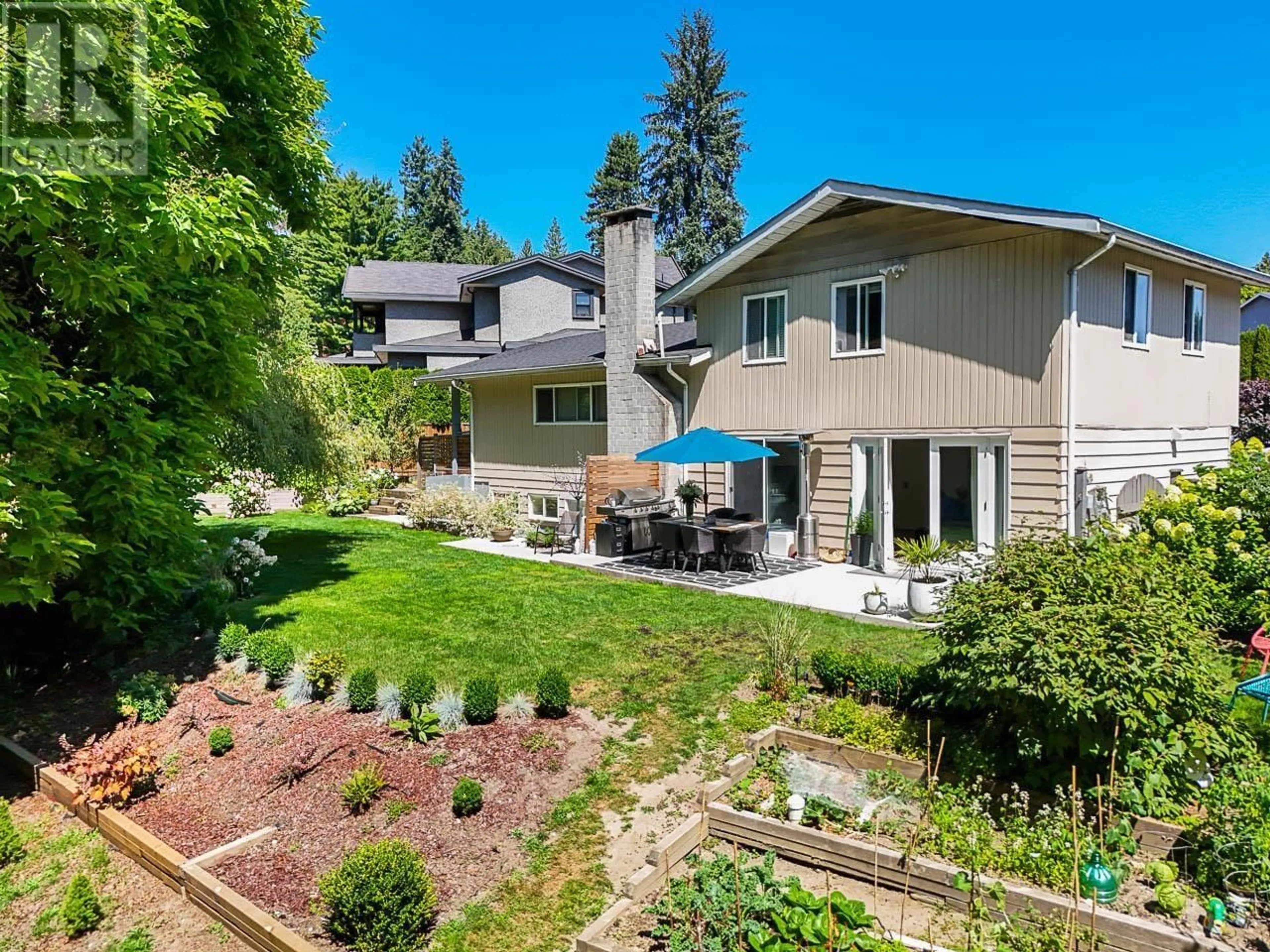 A pic from outside/outdoor area/front of a property/back of a property/a pic from drone, mountain view for 8240 MANSON DRIVE, Burnaby British Columbia V5A2C2
