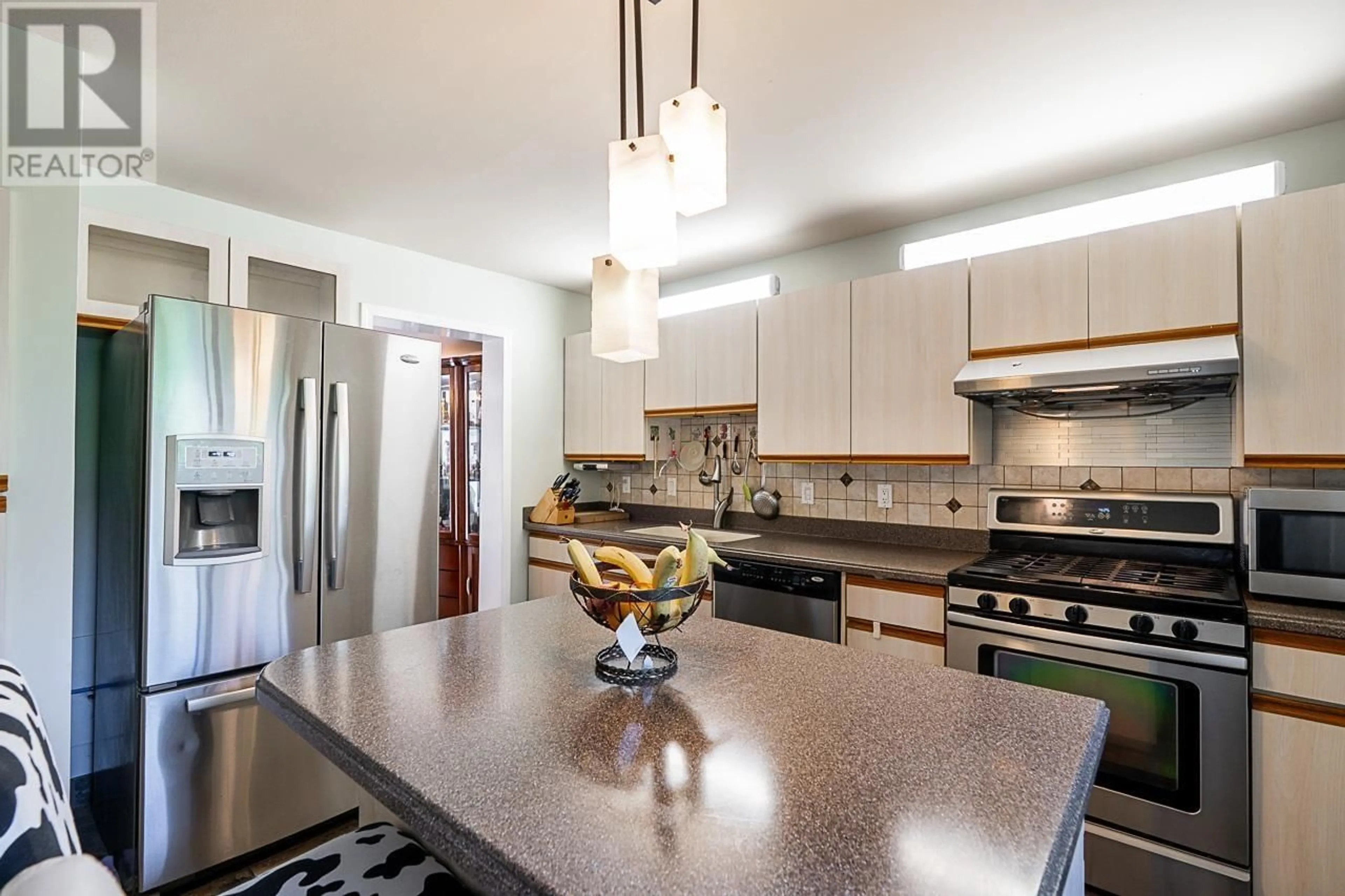 Open concept kitchen, unknown for 81 - 8111 SAUNDERS ROAD, Richmond British Columbia V7A4L9