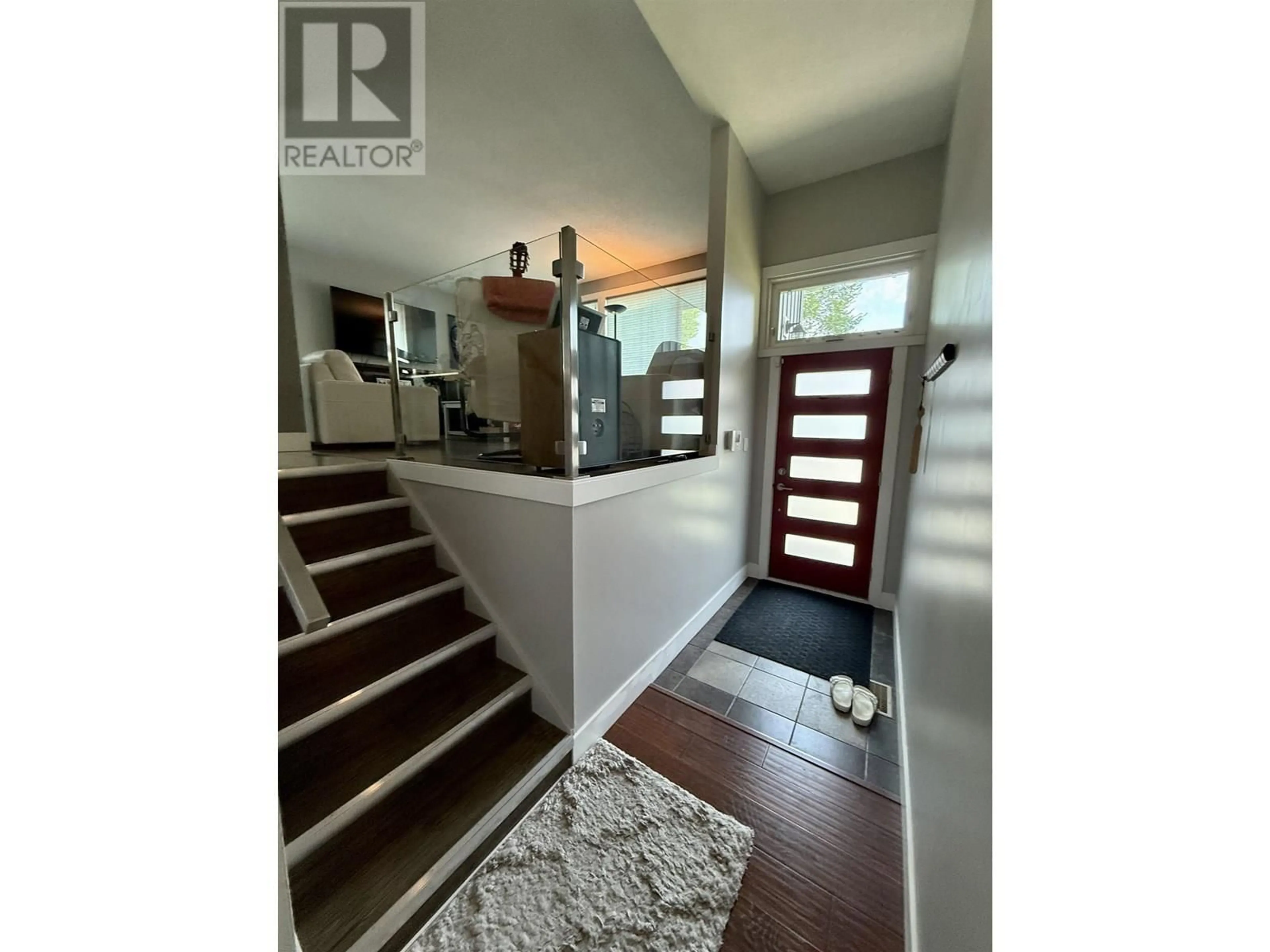 Indoor entryway for 1524 FIR STREET, Prince George British Columbia V2L1E4