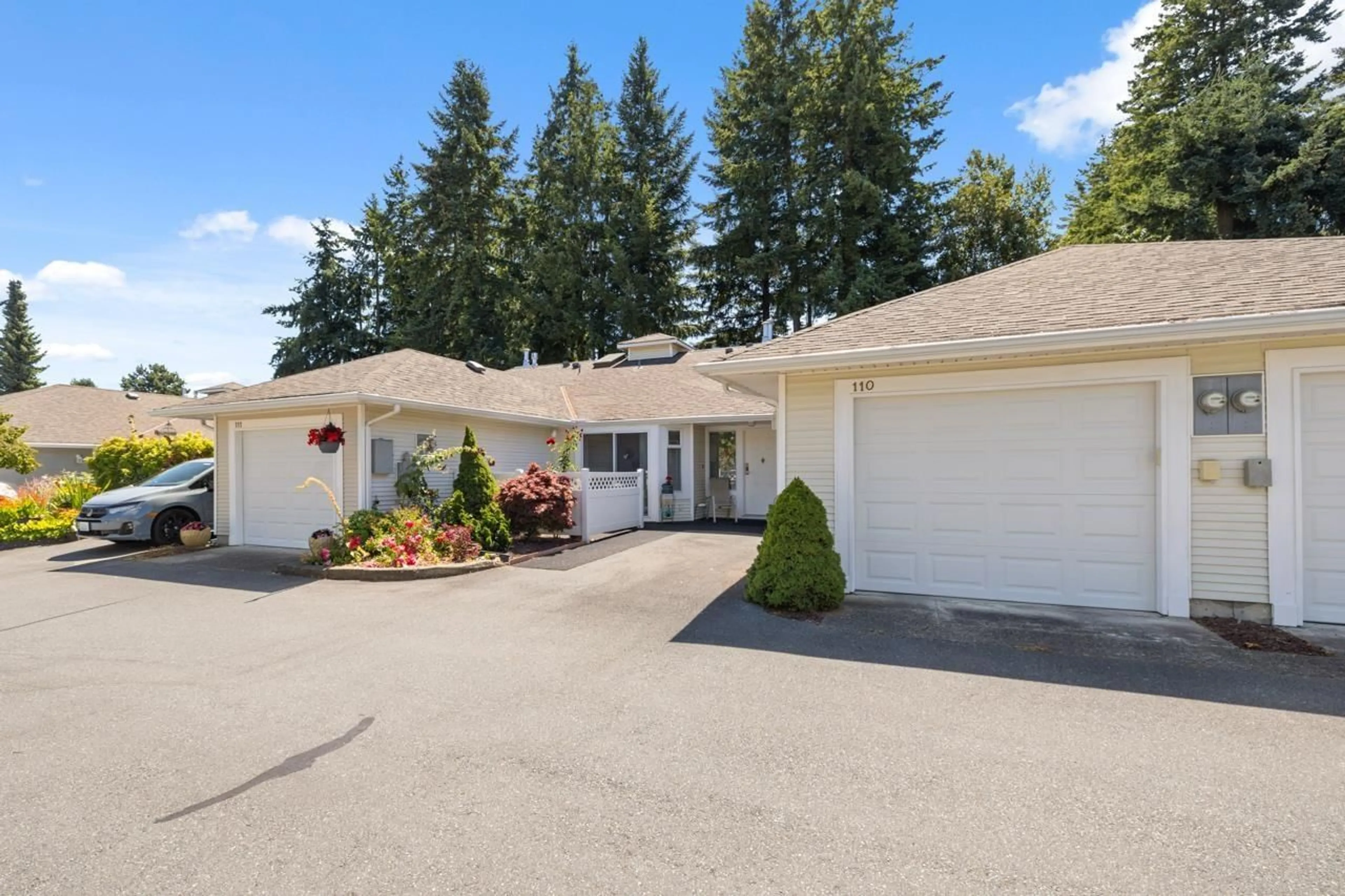 Unknown for 110 - 2460 156, Surrey British Columbia V4P1C8