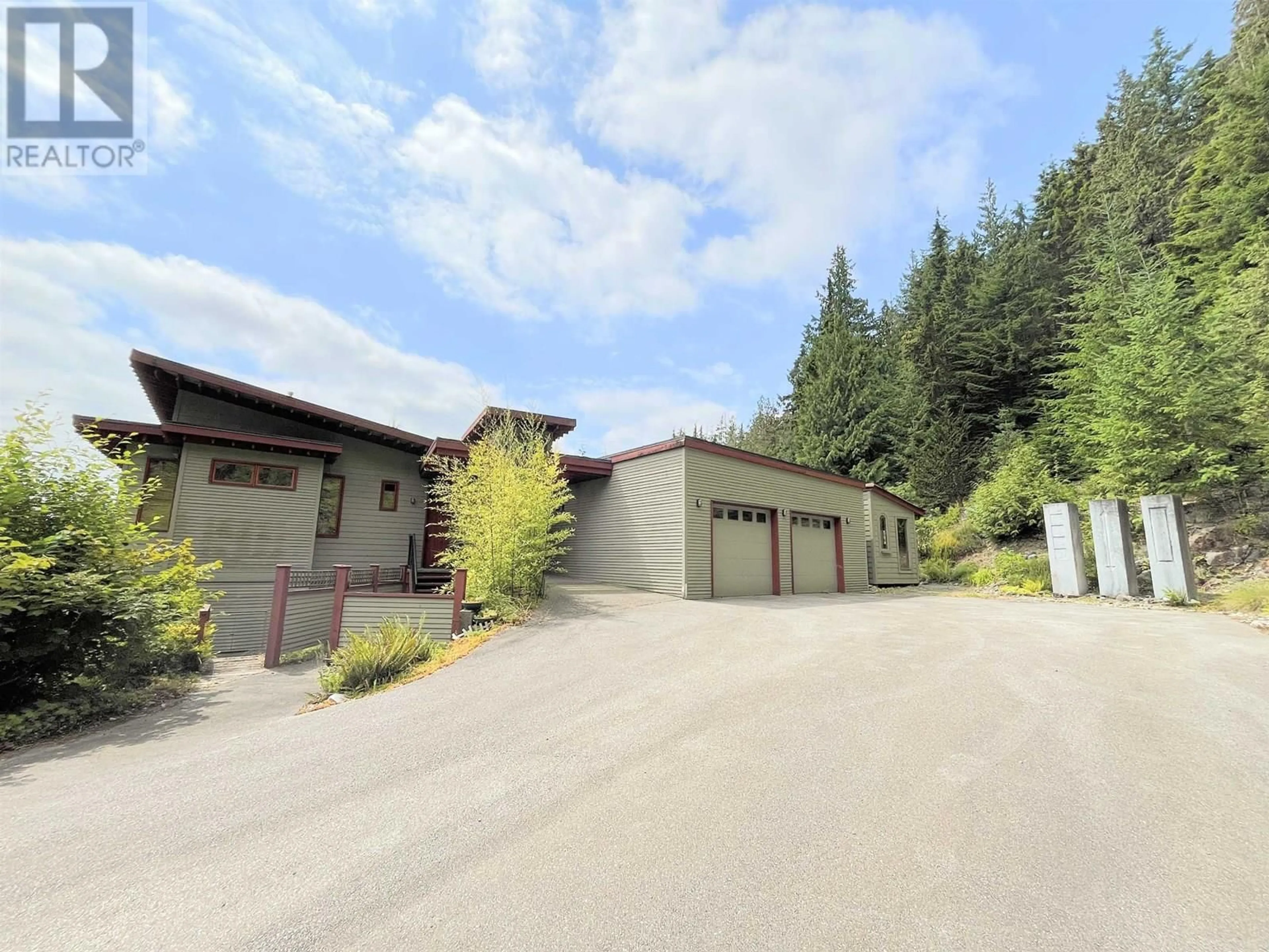 Unknown for 2923 FERN DRIVE, Port Moody British Columbia V3H4W9