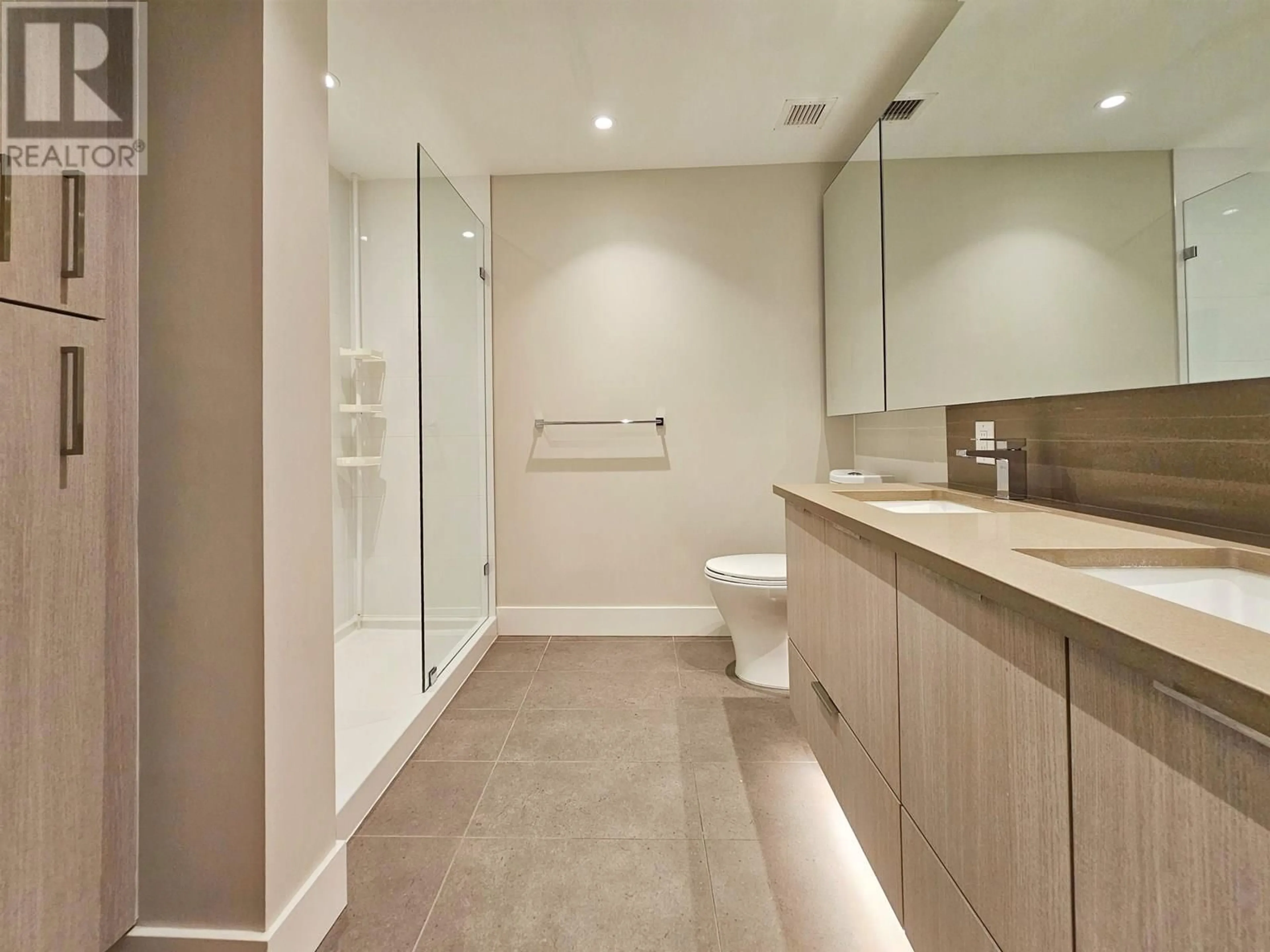 Contemporary bathroom, ceramic/tile floor for 405 - 8508 RIVERGRASS DRIVE, Vancouver British Columbia V5S0H7