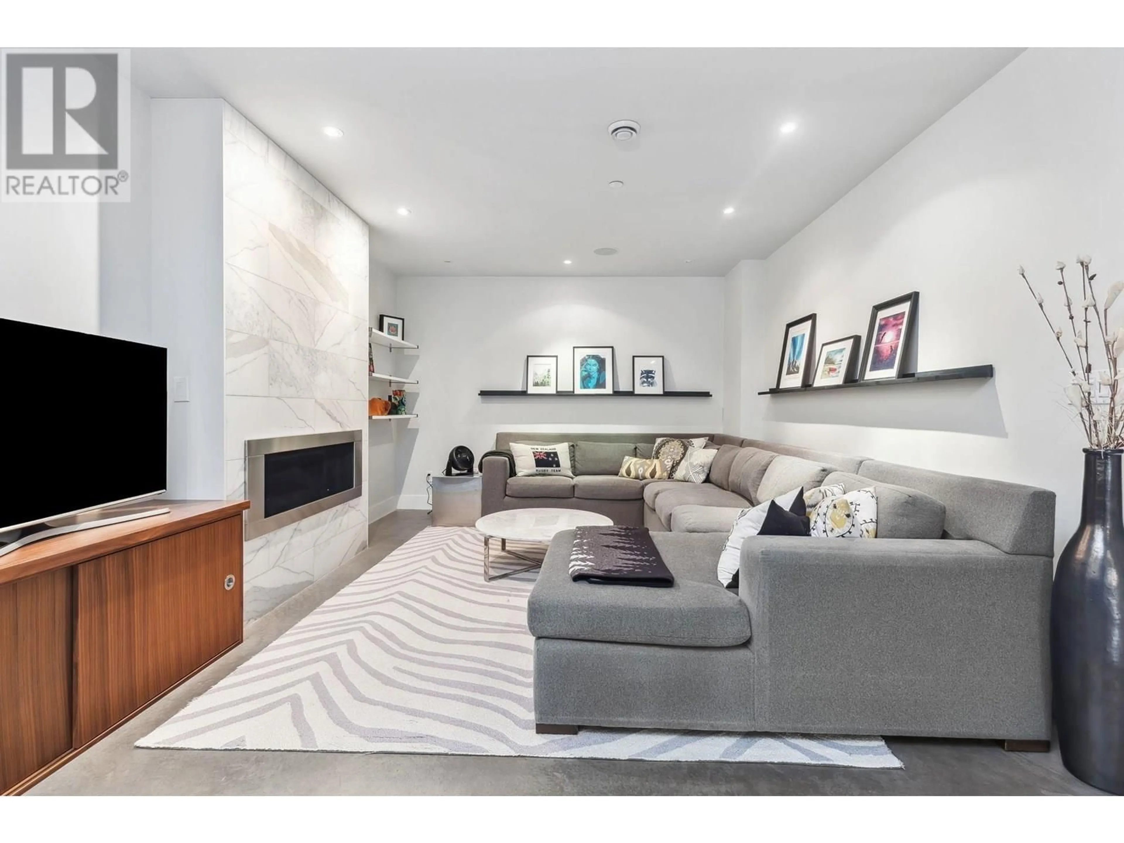 Living room with furniture, unknown for 3963 20TH AVENUE, Vancouver British Columbia V6S1G3