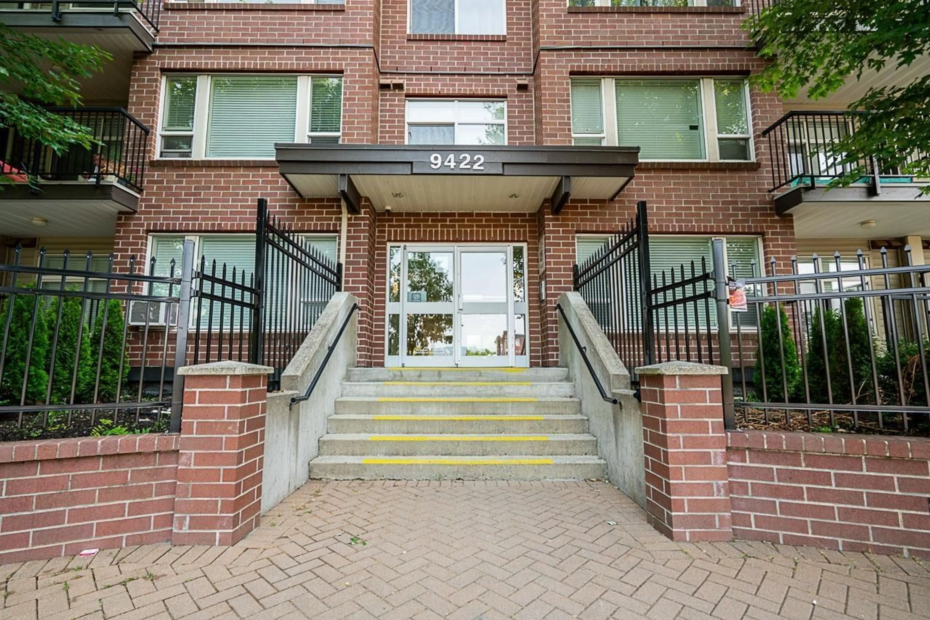 Unknown for 412 - 9422 VICTOR STREET, Chilliwack British Columbia V2P0B8