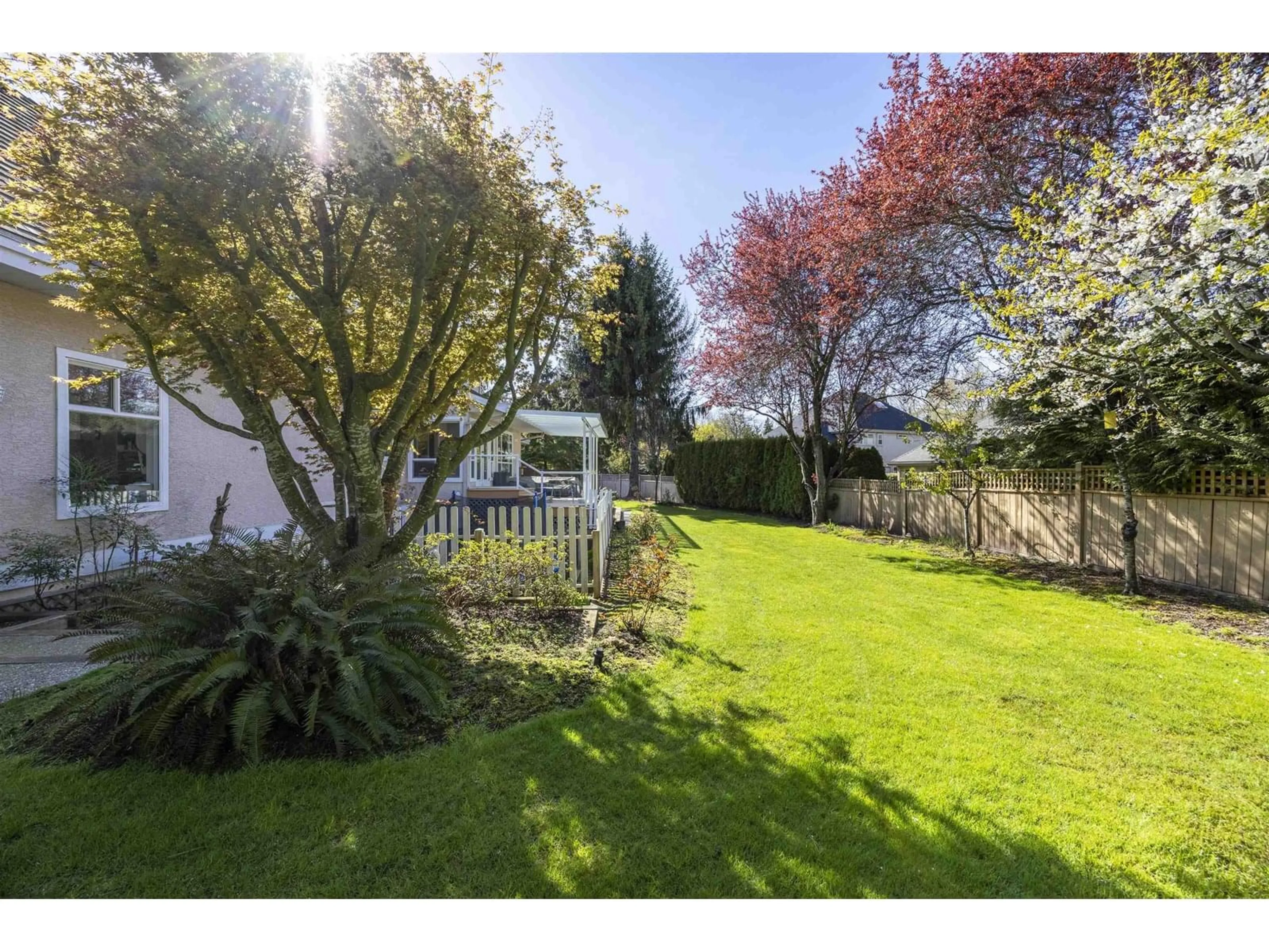 A pic from outside/outdoor area/front of a property/back of a property/a pic from drone, street for 13681 21, Surrey British Columbia V4A9V6