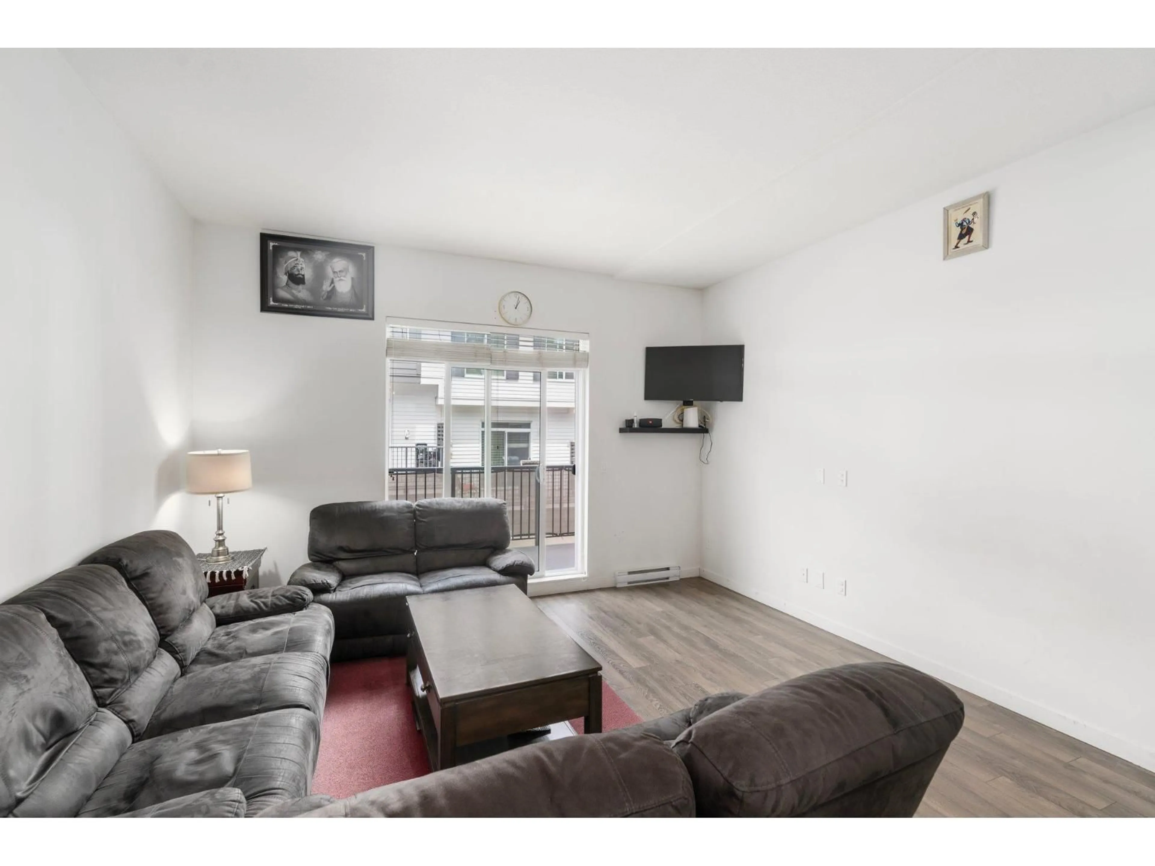 Living room with furniture, unknown for 52 - 8130 136A, Surrey British Columbia V3W1H9