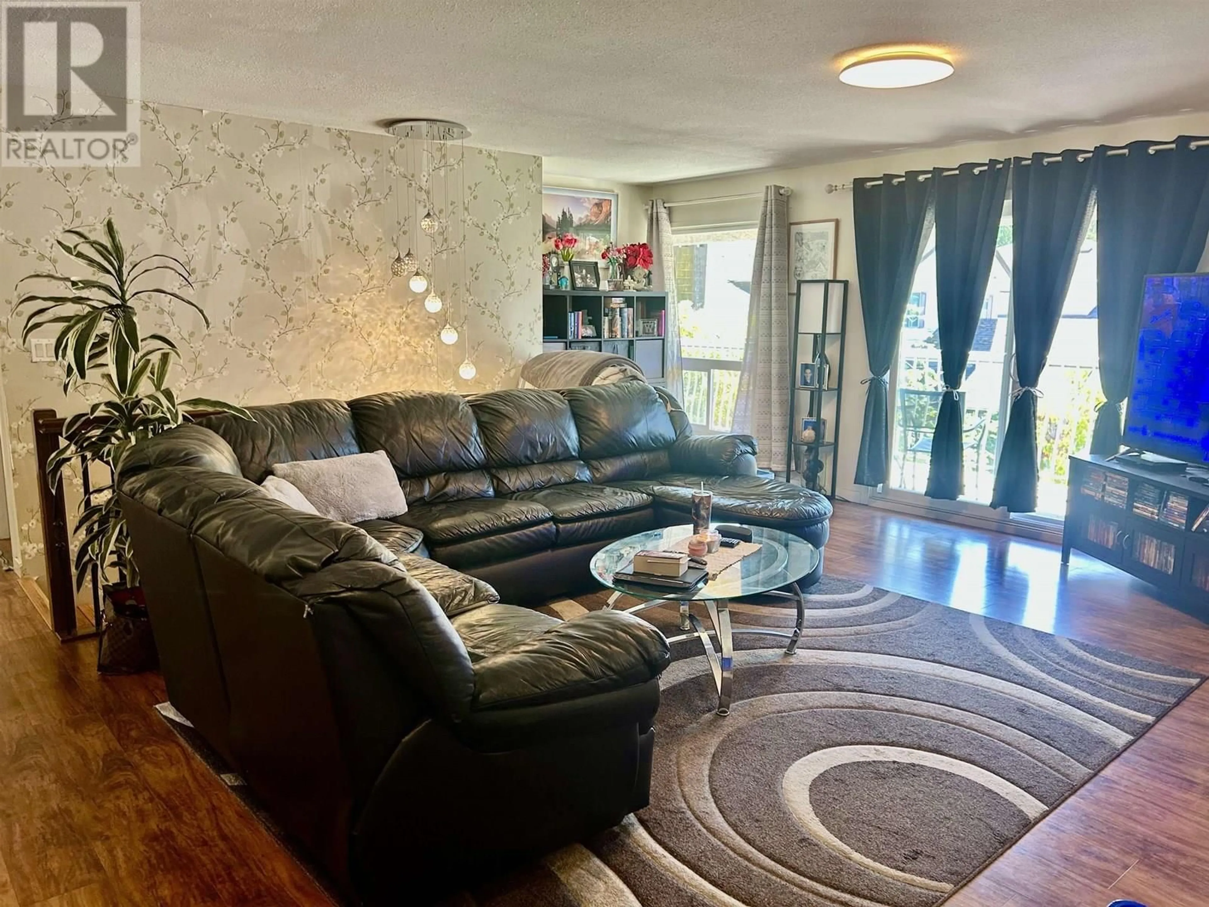 Living room with furniture, unknown for 20929 HUNTER PLACE, Maple Ridge British Columbia V2X8N4