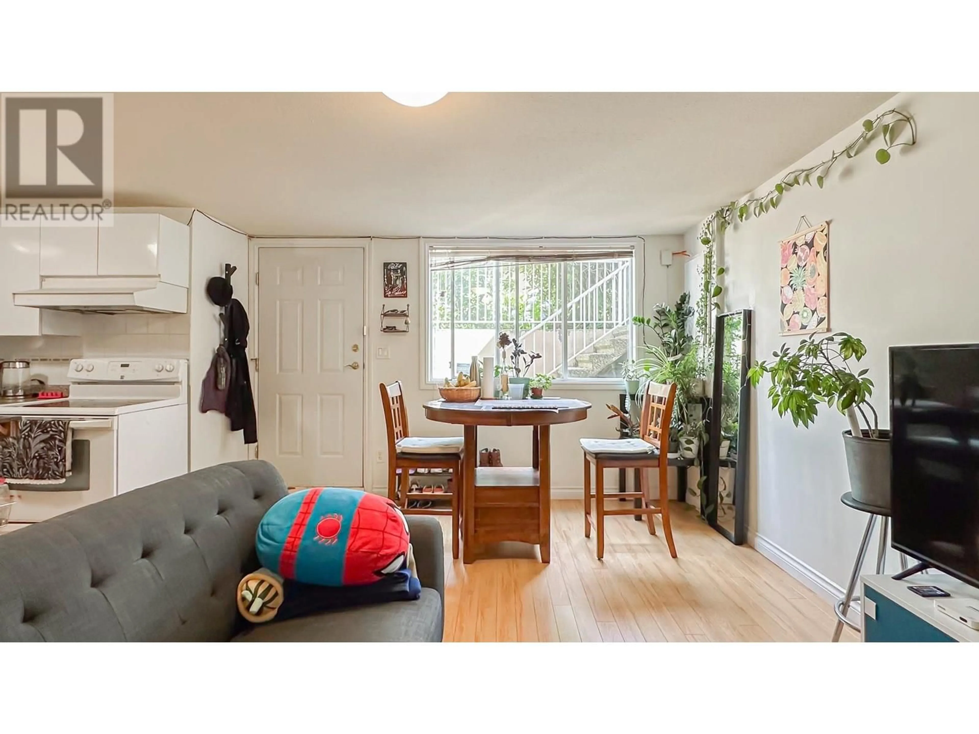 Unknown for 2137 20TH AVENUE, Vancouver British Columbia V6L1E9