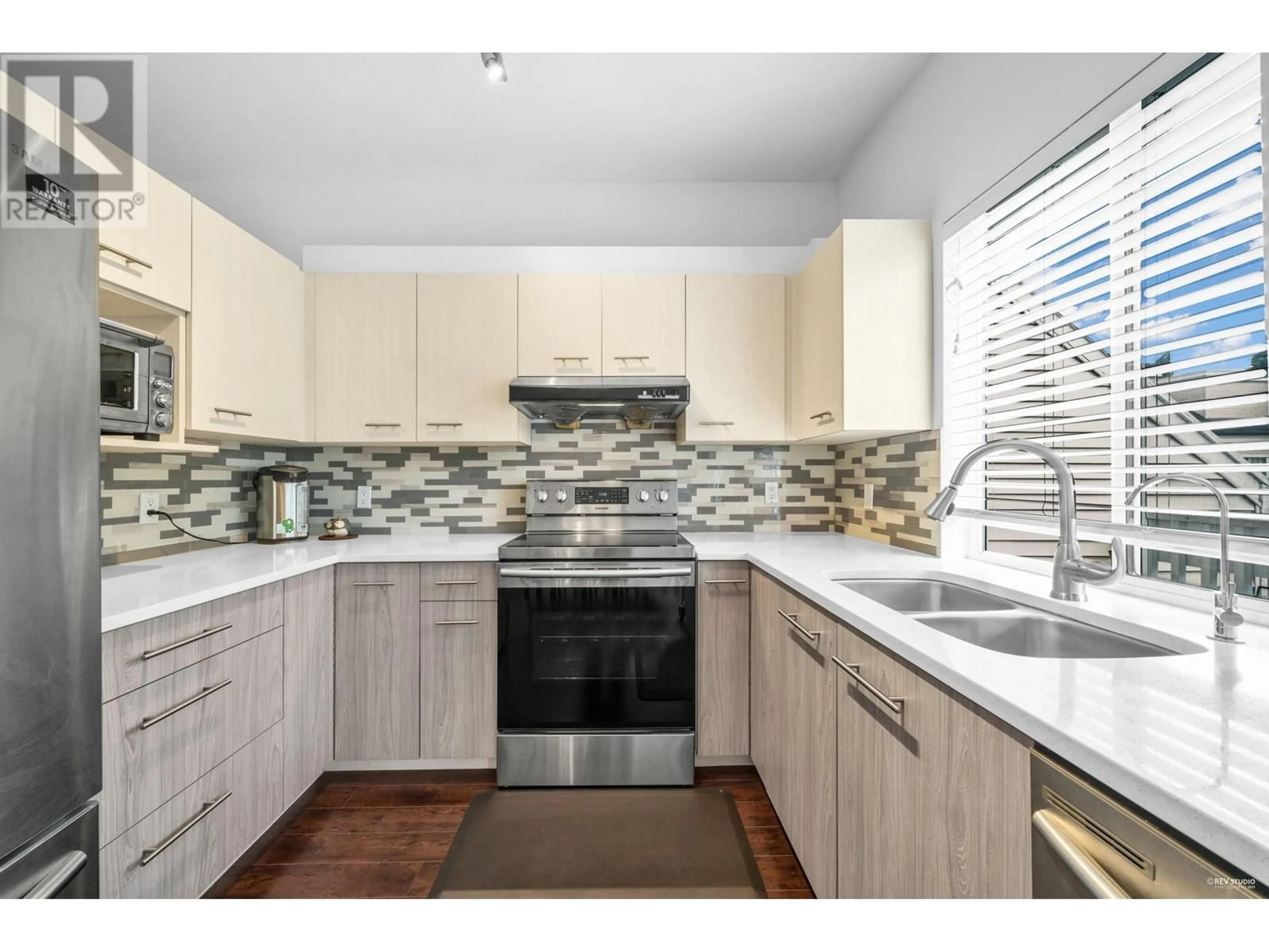 Open concept kitchen, ceramic/tile floor for 89 - 12500 MCNEELY DRIVE, Richmond British Columbia V6V2S4