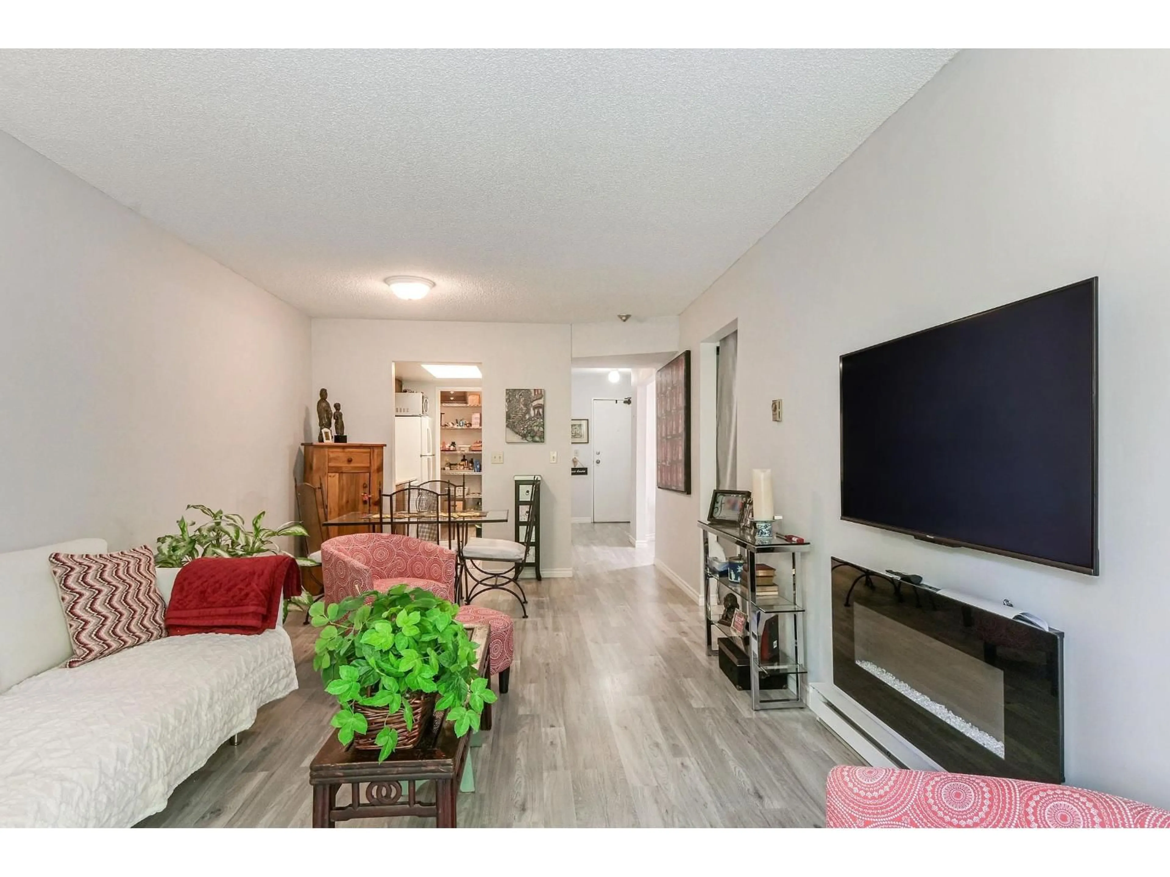 Unknown for 303 - 1341 GEORGE,, White Rock British Columbia V4B4A1
