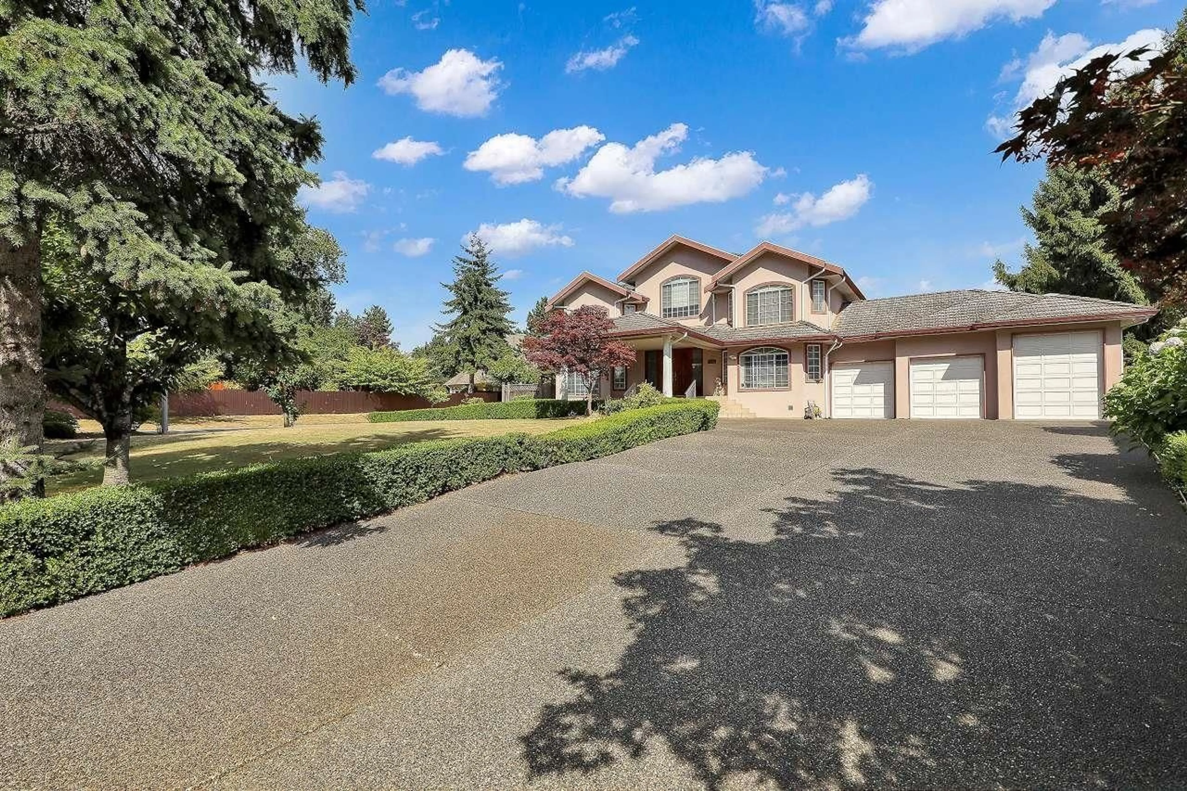 A pic from outside/outdoor area/front of a property/back of a property/a pic from drone, street for 5748 126, Surrey British Columbia V3X3G8
