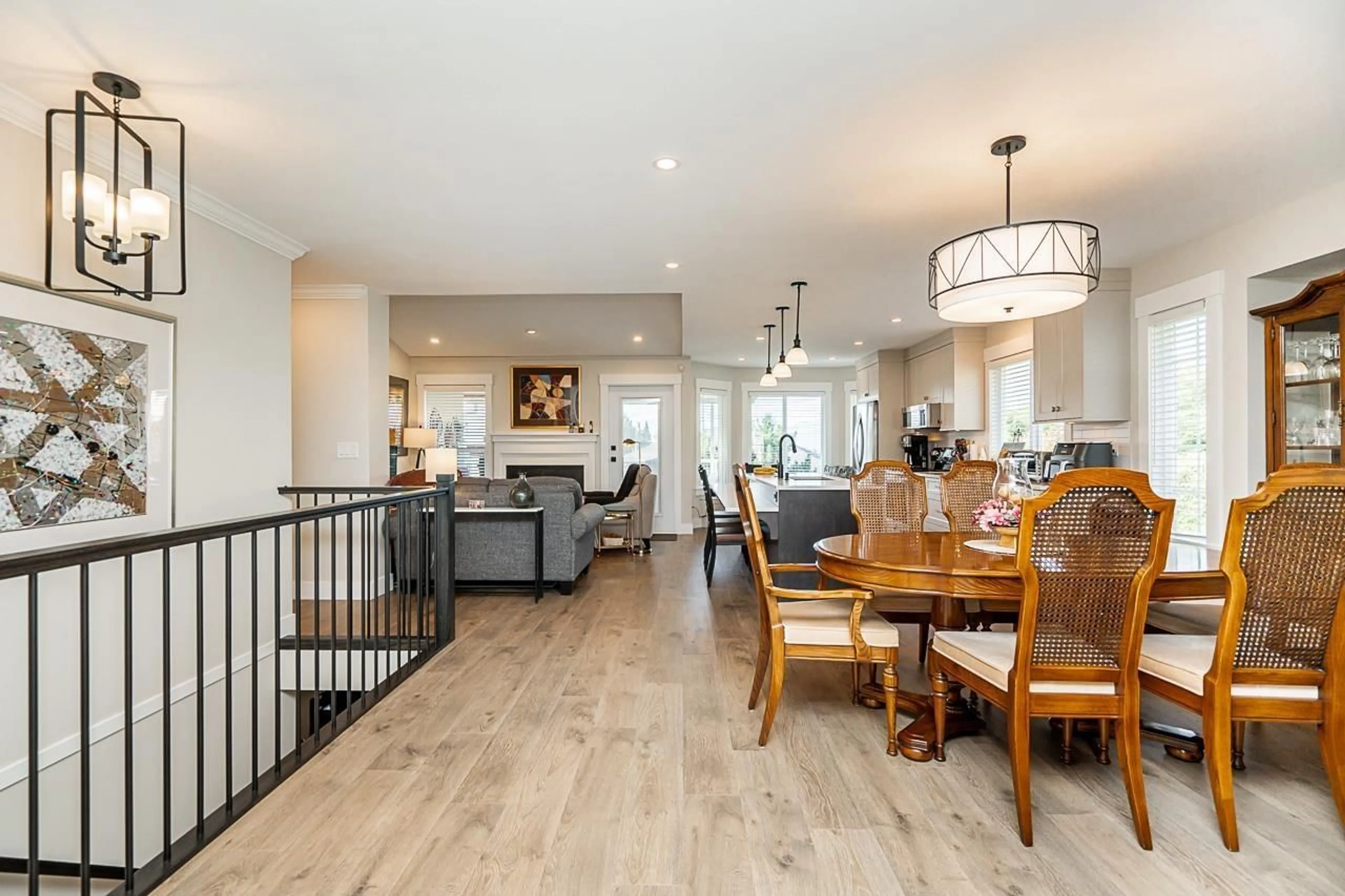 Open concept kitchen, unknown for 49 - 32777 CHILCOTIN, Abbotsford British Columbia V2T5W4