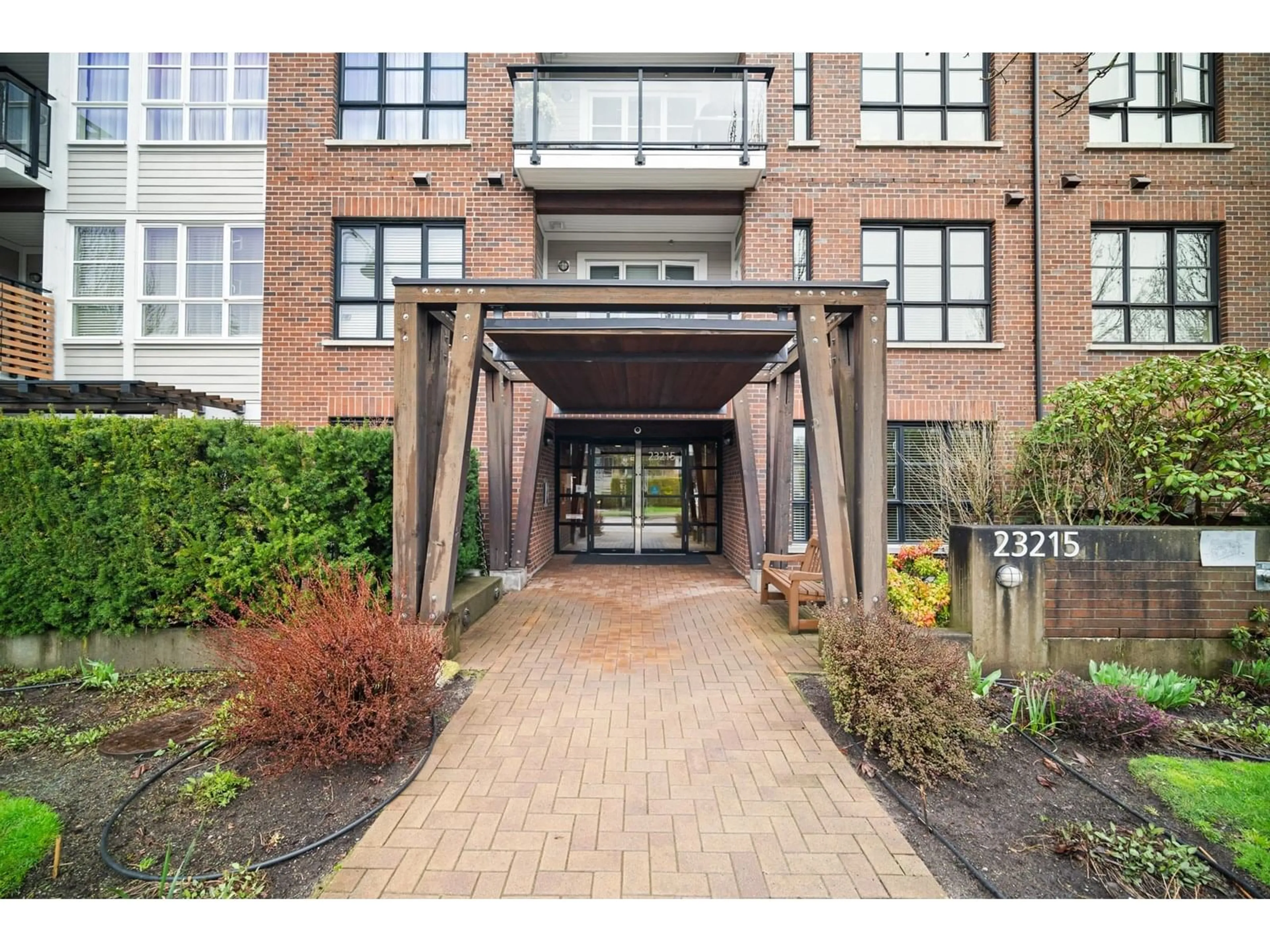 Indoor foyer for 315 - 23215 BILLY BROWN, Langley British Columbia V1M0B7