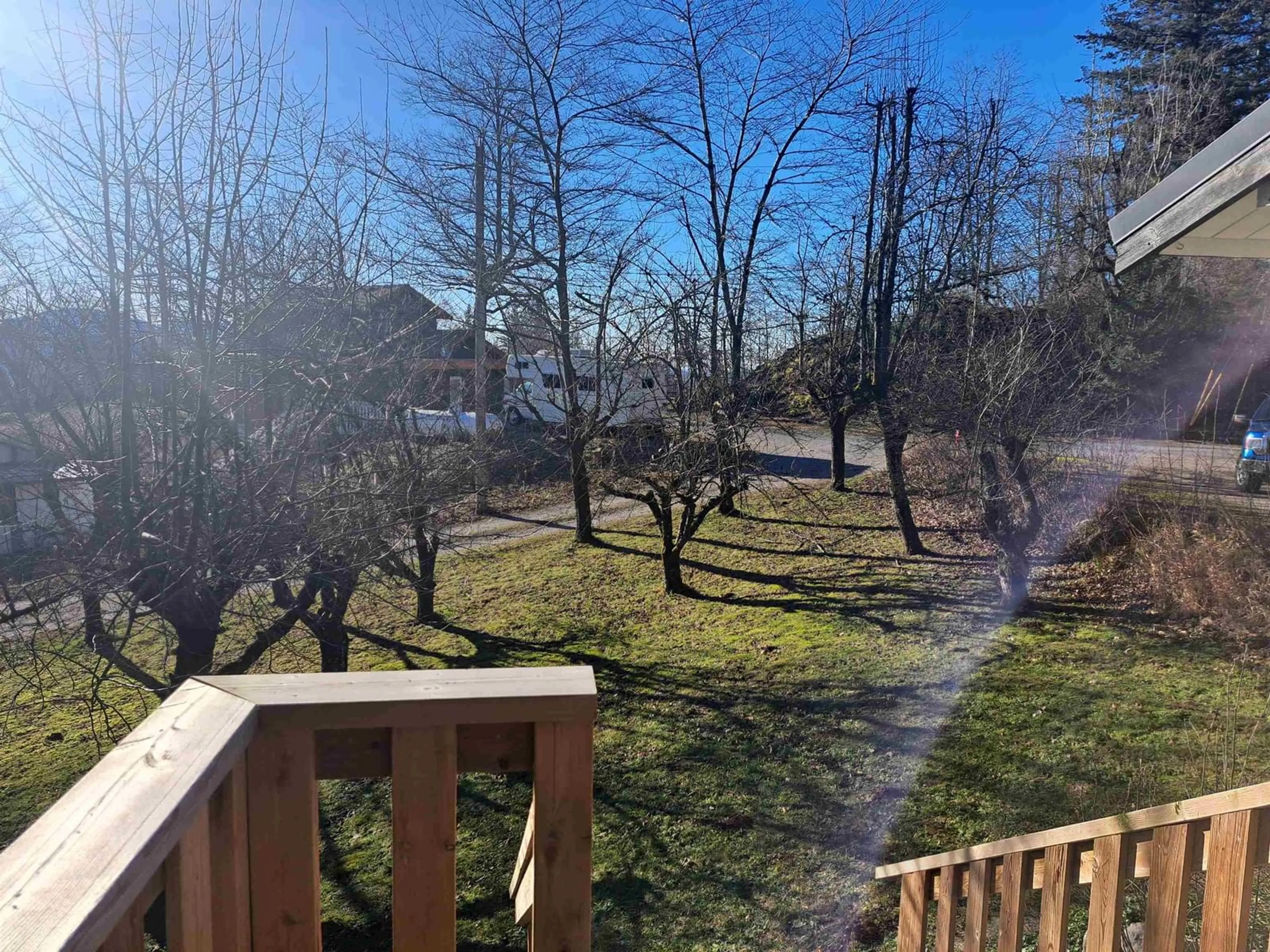 A pic from outside/outdoor area/front of a property/back of a property/a pic from drone, forest/trees view for 37318 WARD, Abbotsford British Columbia V3G2K6