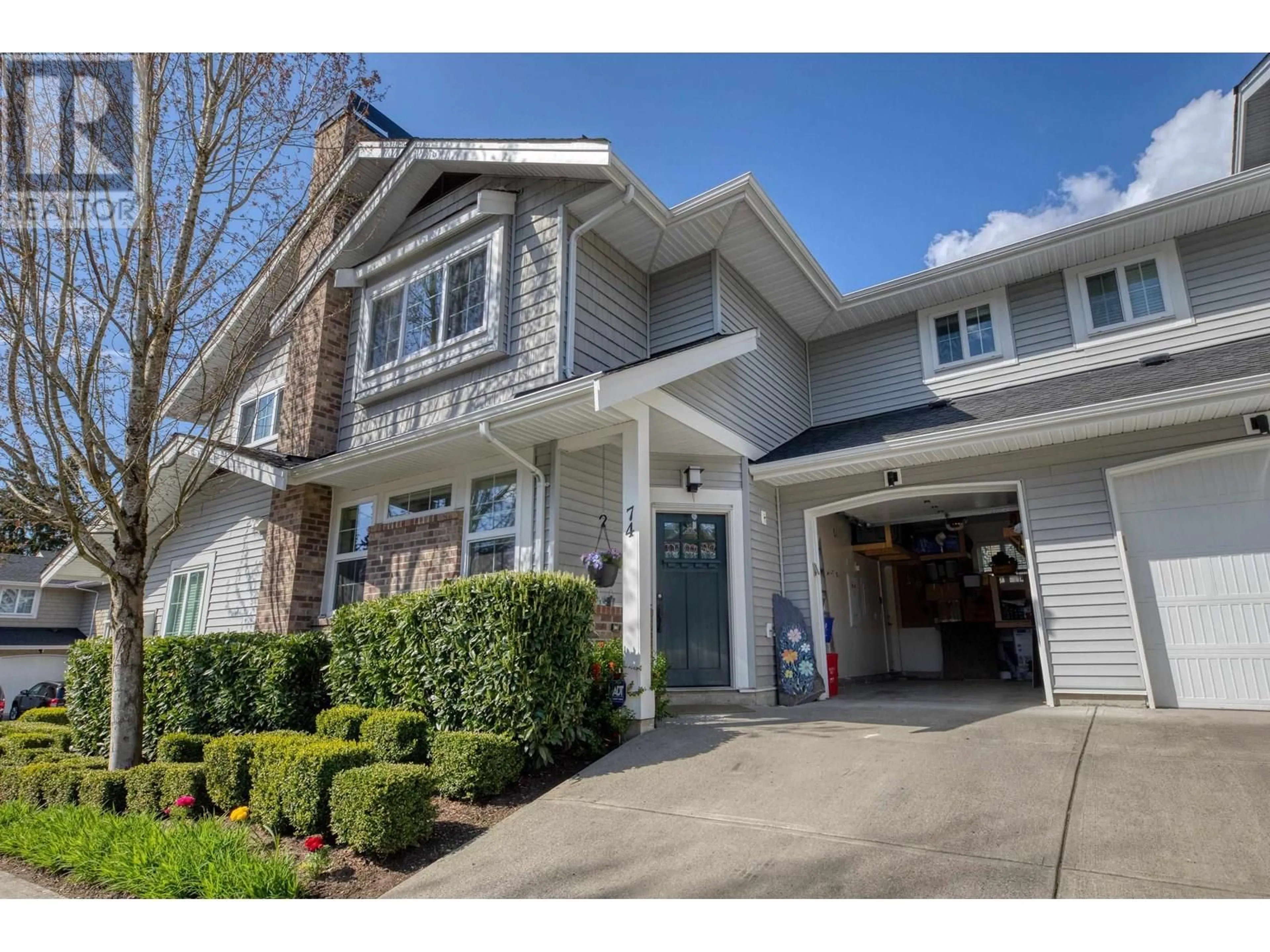 Home with vinyl exterior material, street for 74 - 12161 237 STREET, Maple Ridge British Columbia V4R1N5