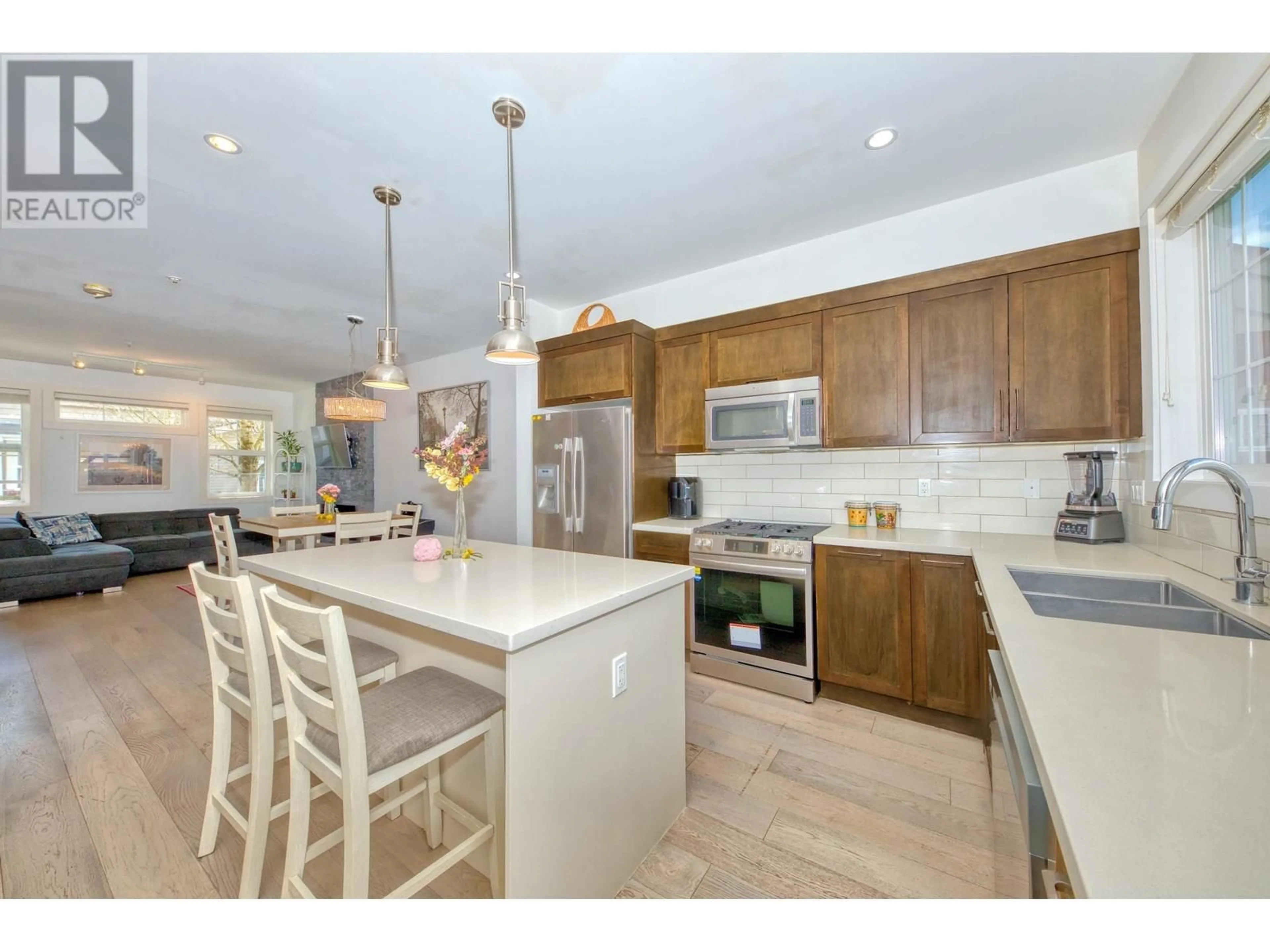 Open concept kitchen, unknown for 74 - 12161 237 STREET, Maple Ridge British Columbia V4R1N5