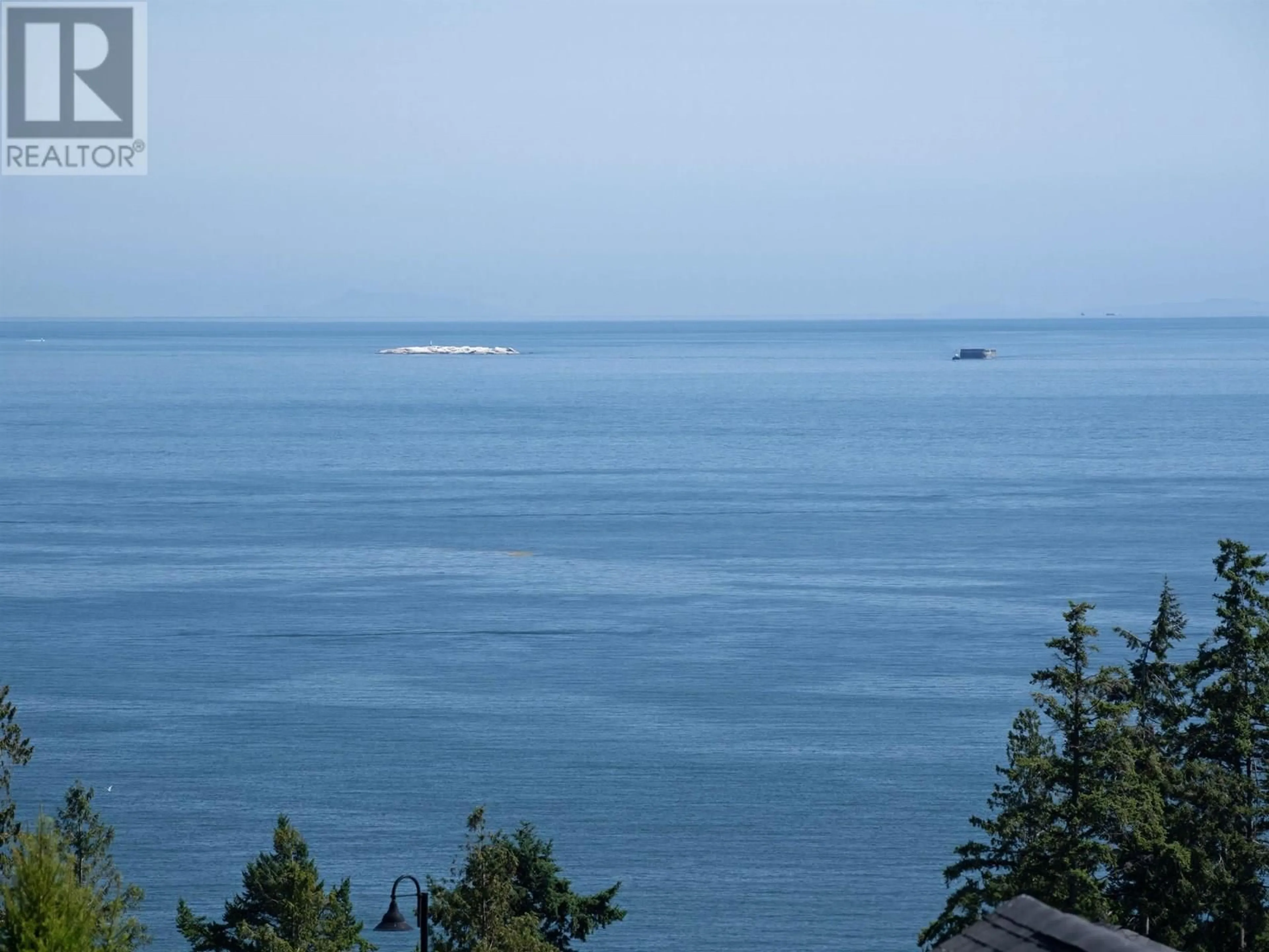 Blurry image for 5634 KINGBIRD CRESCENT, Sechelt British Columbia V7Z0S4