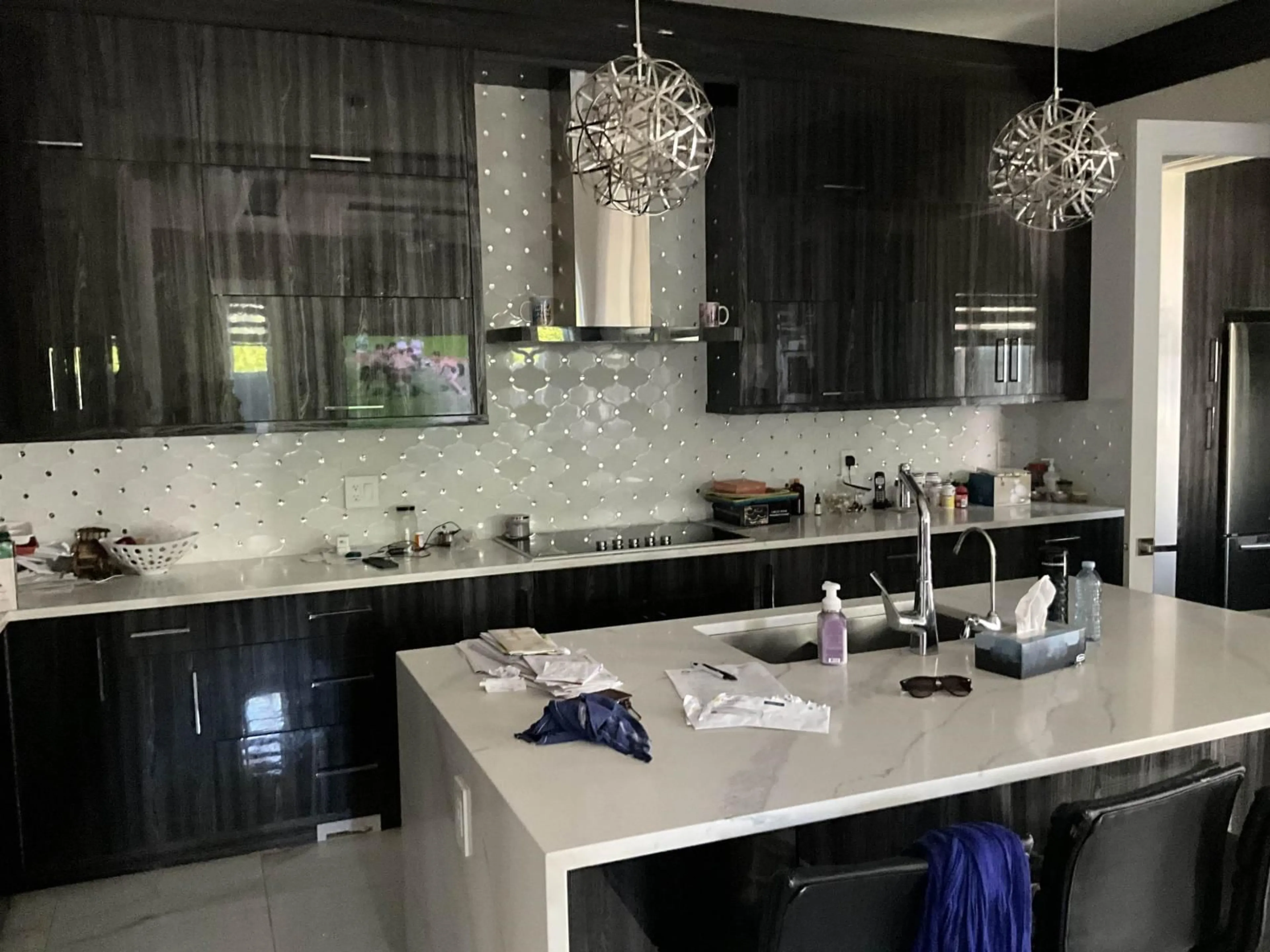 Contemporary kitchen, ceramic/tile floor for 6735 130A, Surrey British Columbia V3W8J2