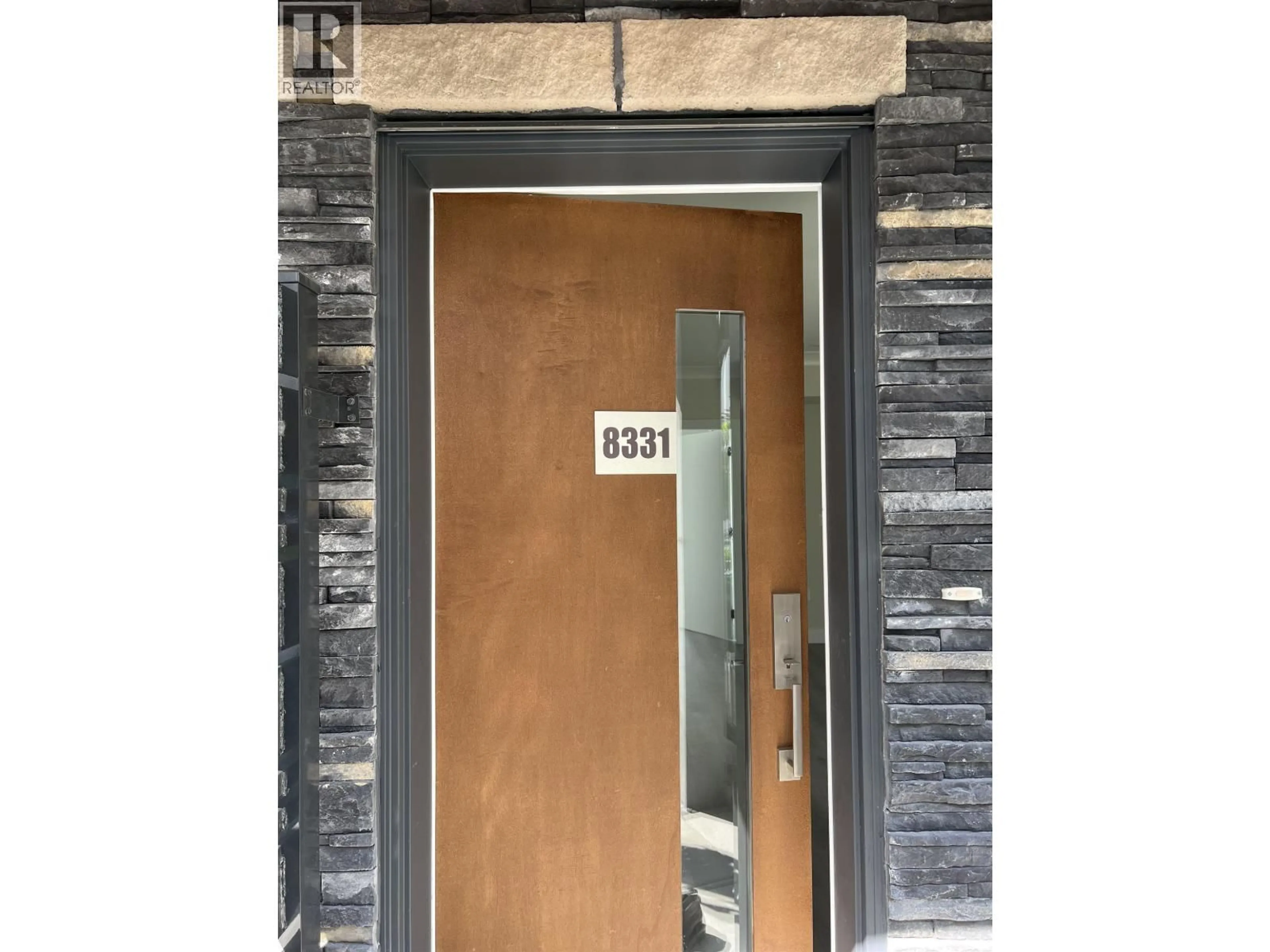 Indoor entryway for 8331 FRENCH STREET, Vancouver British Columbia V6P0L7