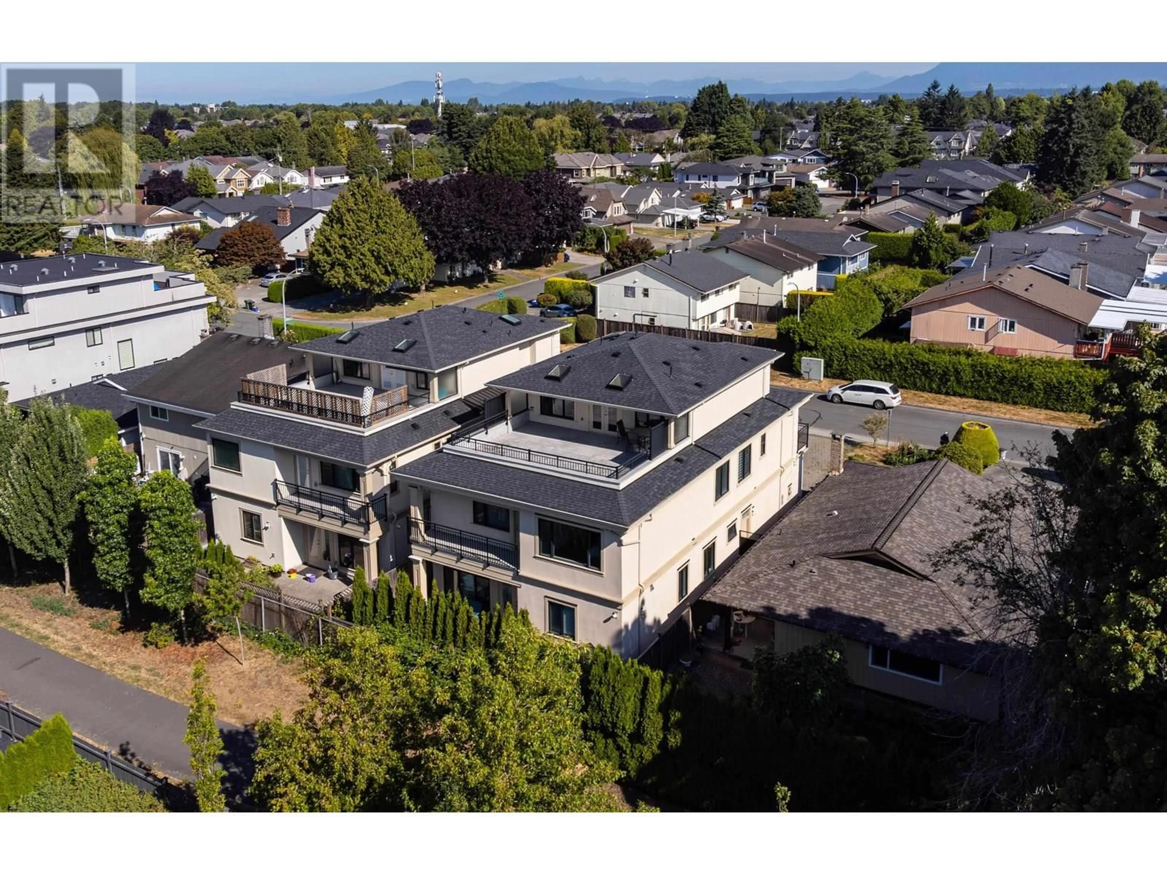 A pic from outside/outdoor area/front of a property/back of a property/a pic from drone, unknown for 6200 GOLDSMITH DRIVE, Richmond British Columbia V7E4G5