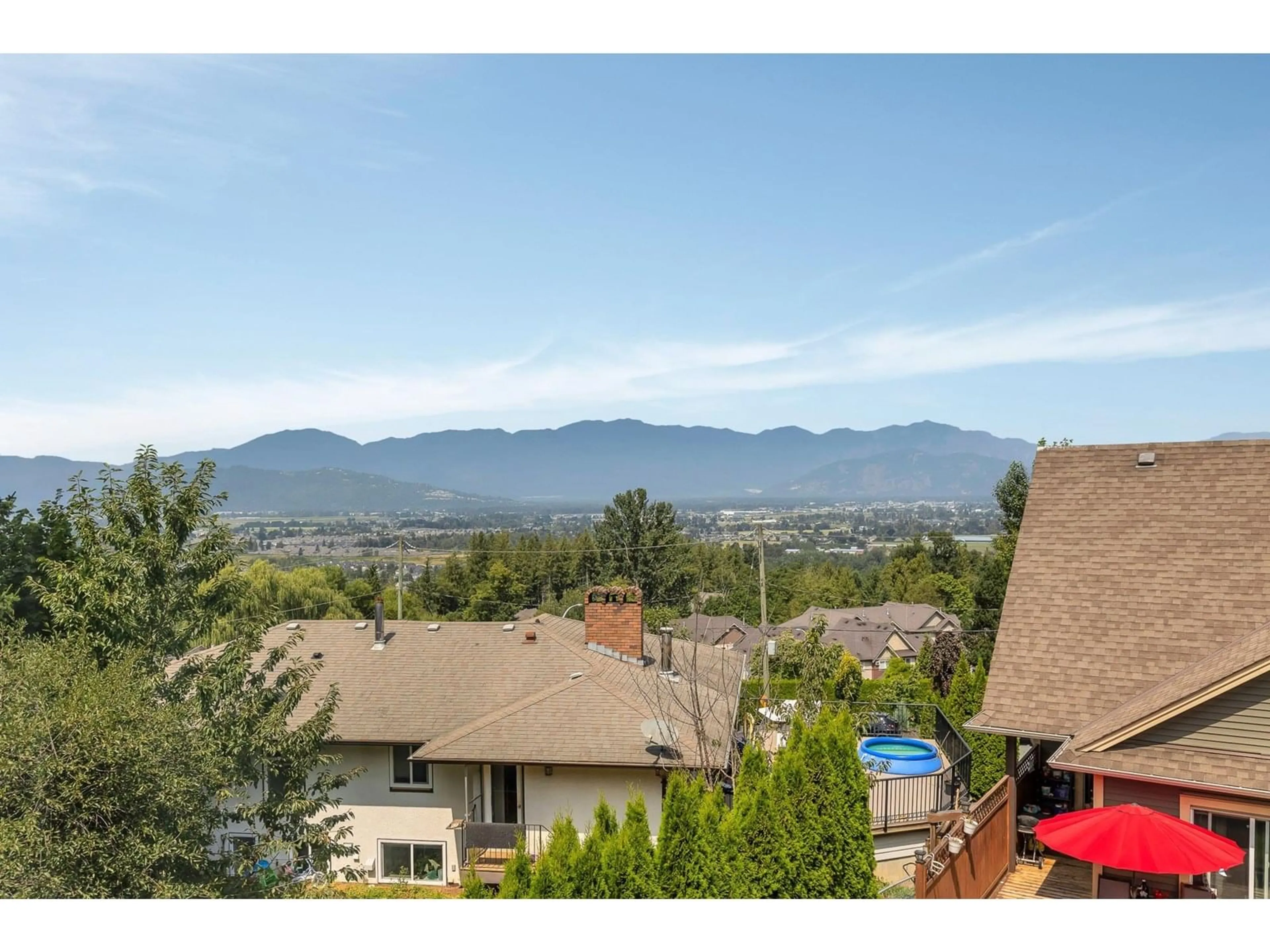 A pic from outside/outdoor area/front of a property/back of a property/a pic from drone, mountain view for 7 - 46906 RUSSELL ROAD, Chilliwack British Columbia V2R5T3