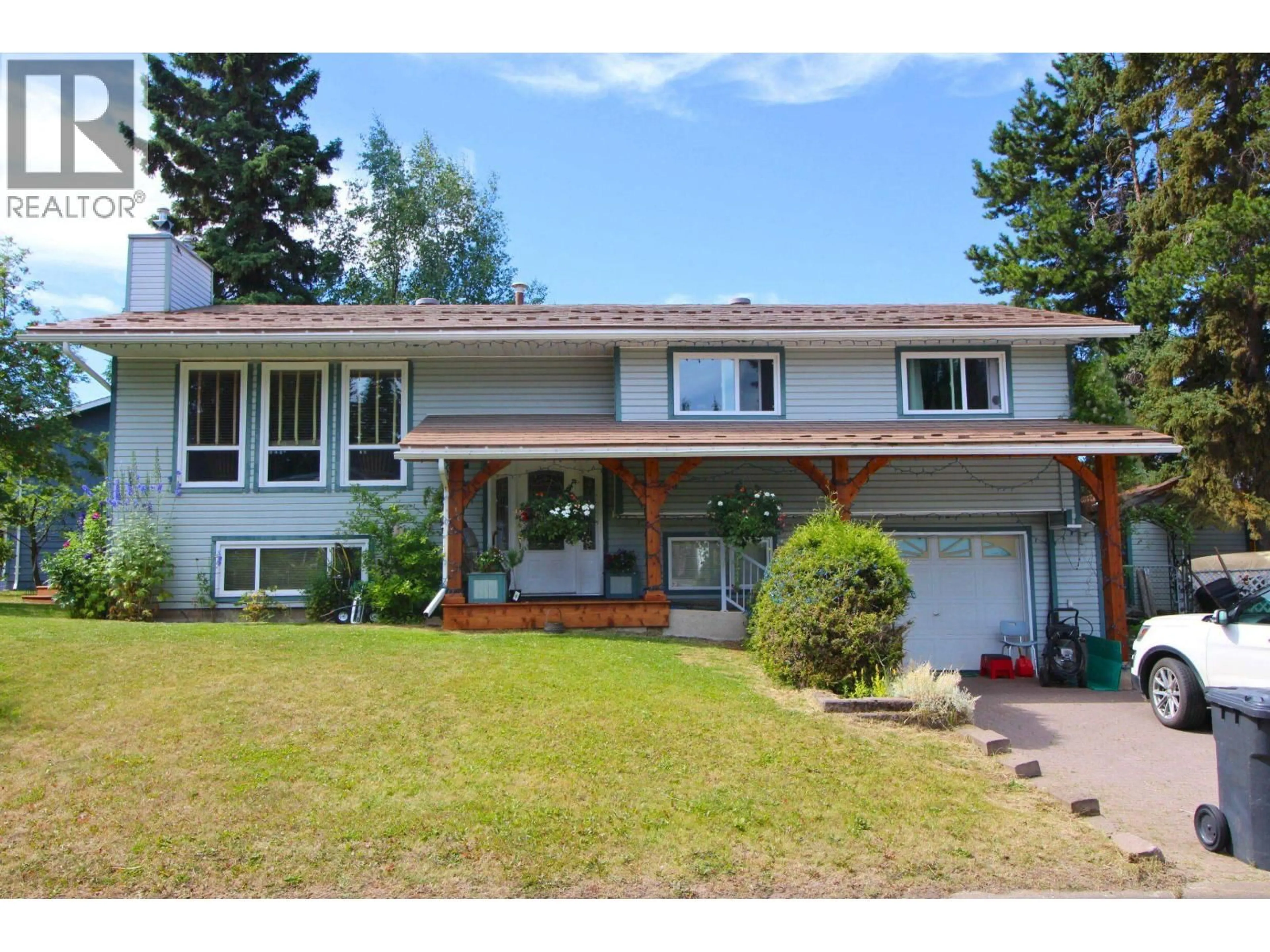 Home with vinyl exterior material, street for 3417 JEWEL ROAD, Houston British Columbia V0J1Z0
