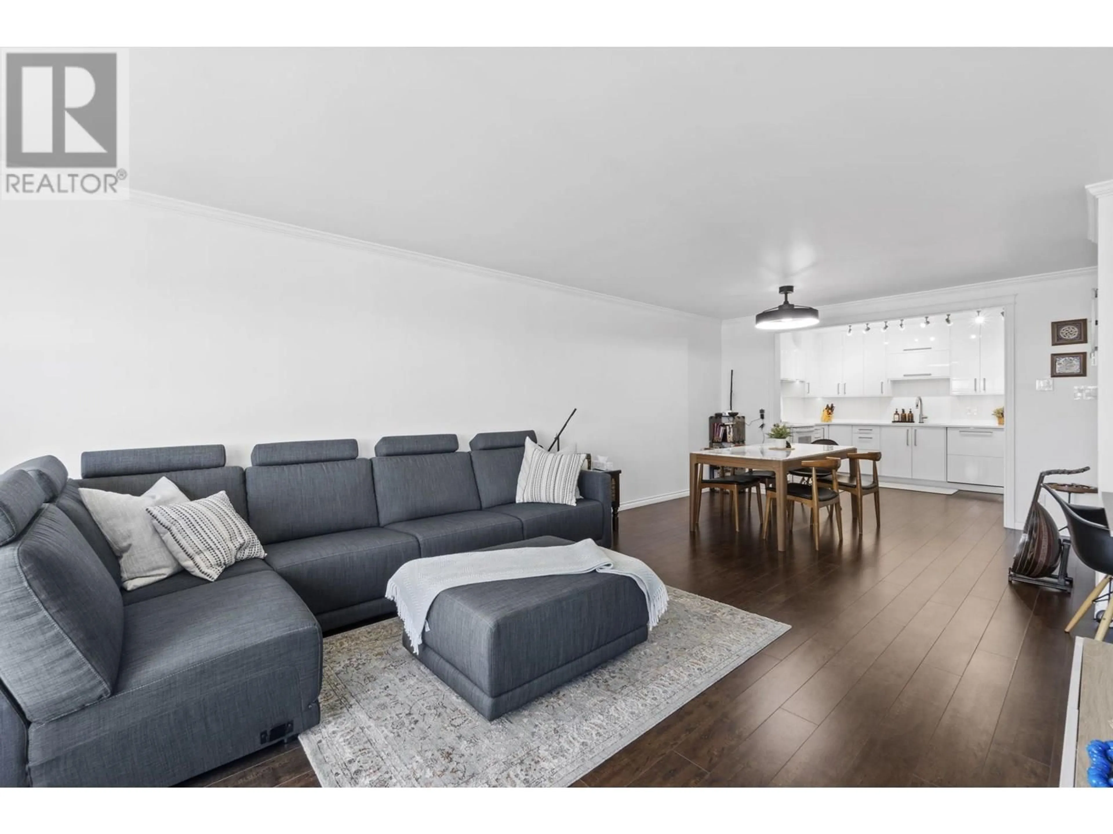 Living room with furniture, wood/laminate floor for 1206 - 615 BELMONT STREET, New Westminster British Columbia V3M6A1