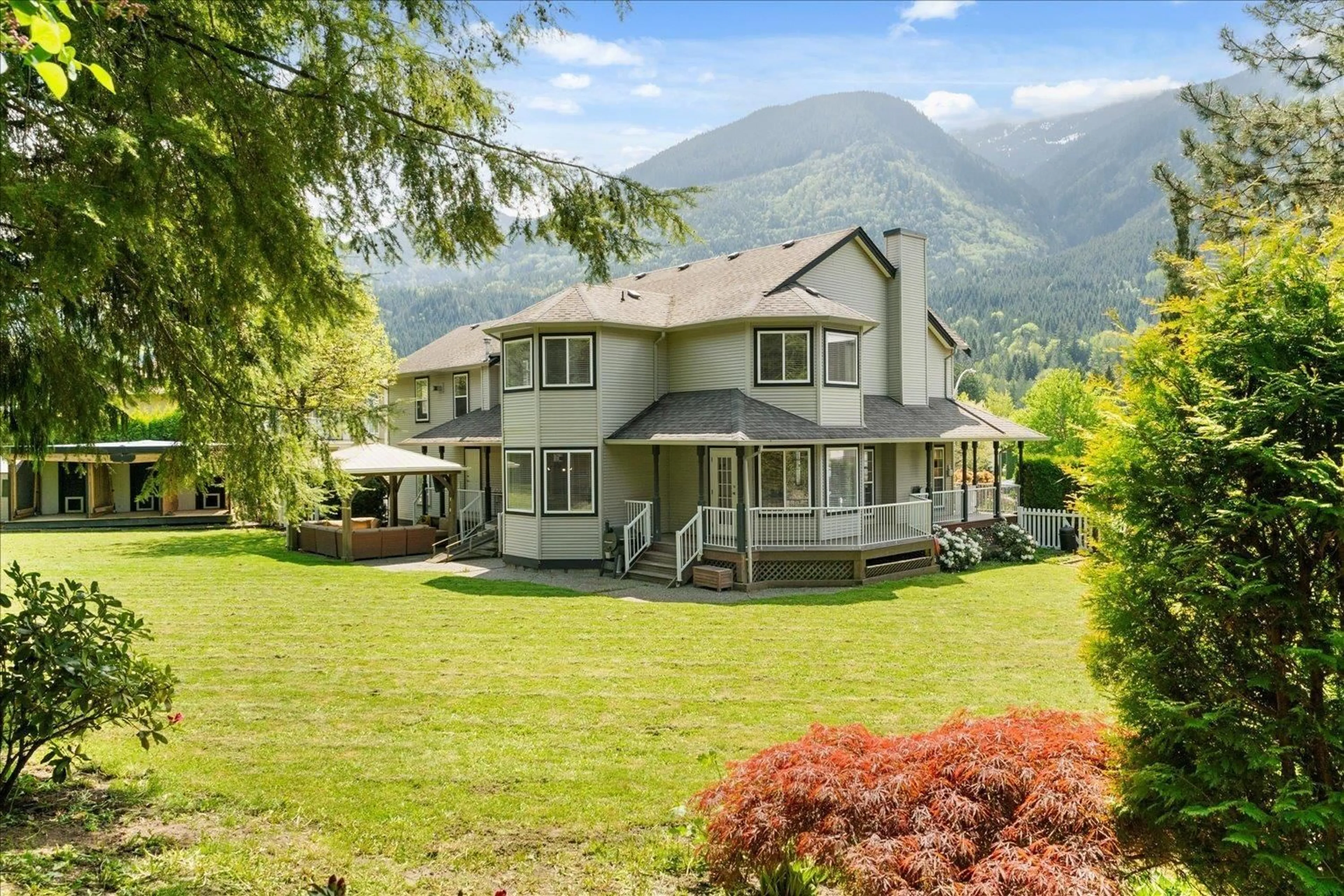 A pic from outside/outdoor area/front of a property/back of a property/a pic from drone, mountain view for 5052 WHITEWATER PLACE, Sardis - Chwk River Valley British Columbia V4Z1H5