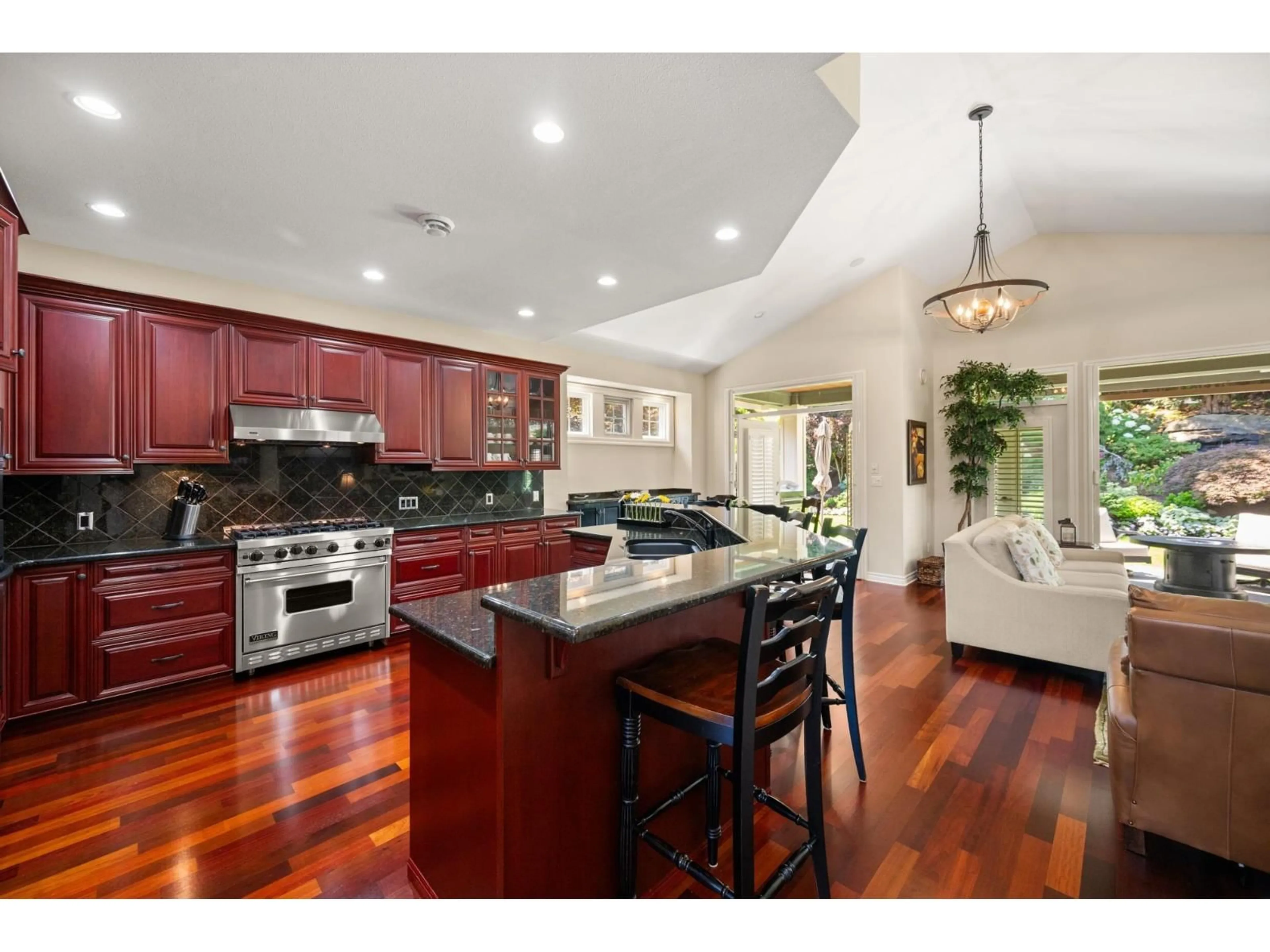 Open concept kitchen, unknown for 68 - 15715 34, Surrey British Columbia V3Z0J6