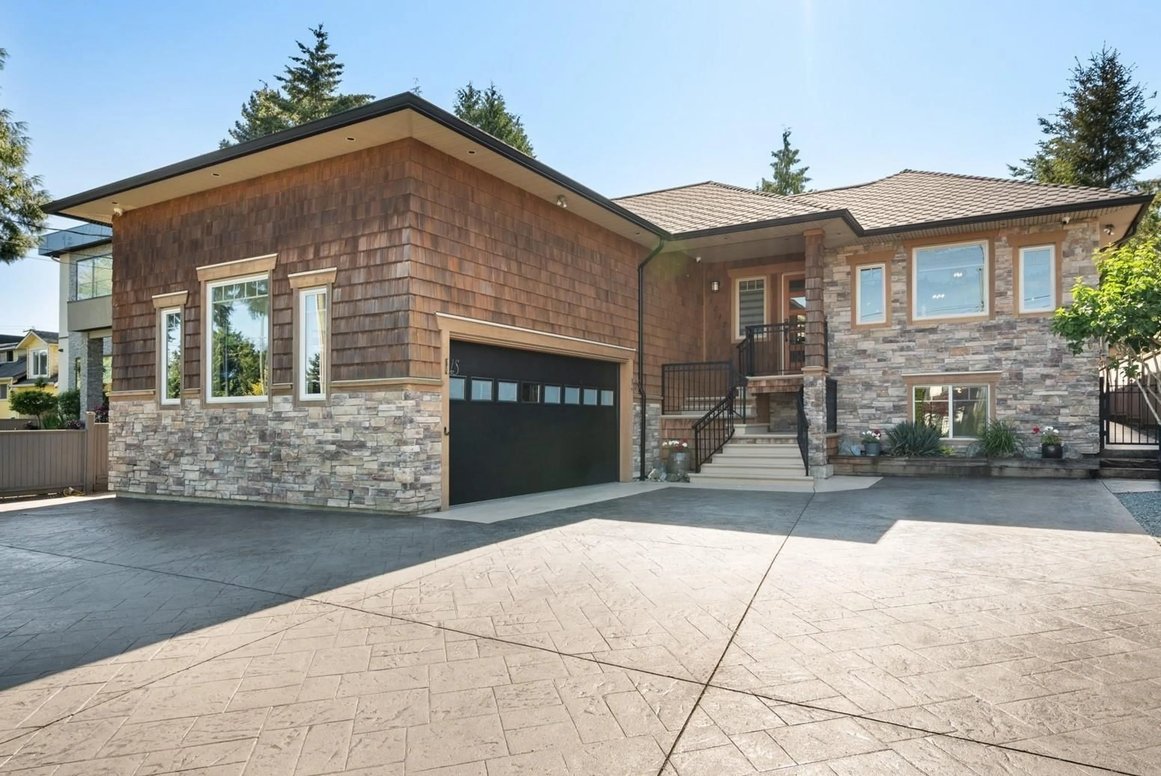 Home with brick exterior material, street for 1247 STAYTE, White Rock British Columbia V4B4Z1
