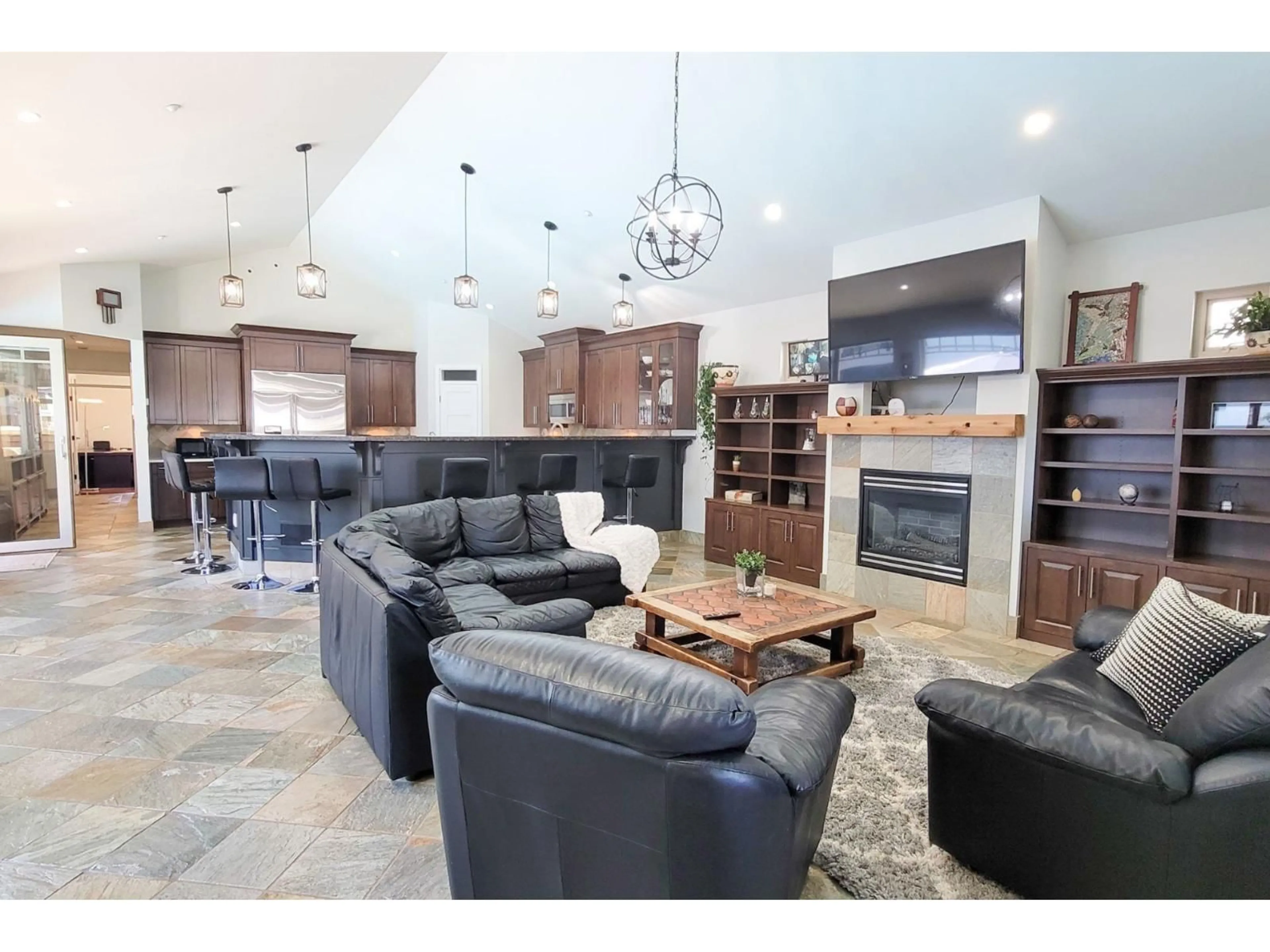 Living room with furniture, unknown for 1247 STAYTE, White Rock British Columbia V4B4Z1