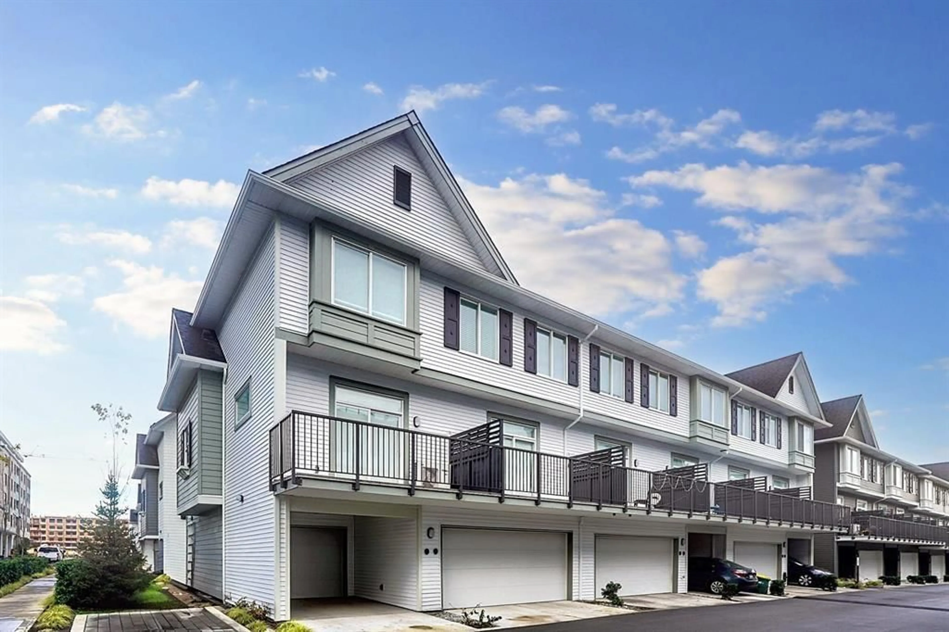 Home with vinyl exterior material, street for 95 - 15778 85 AVENUE, Surrey British Columbia V4N6W8