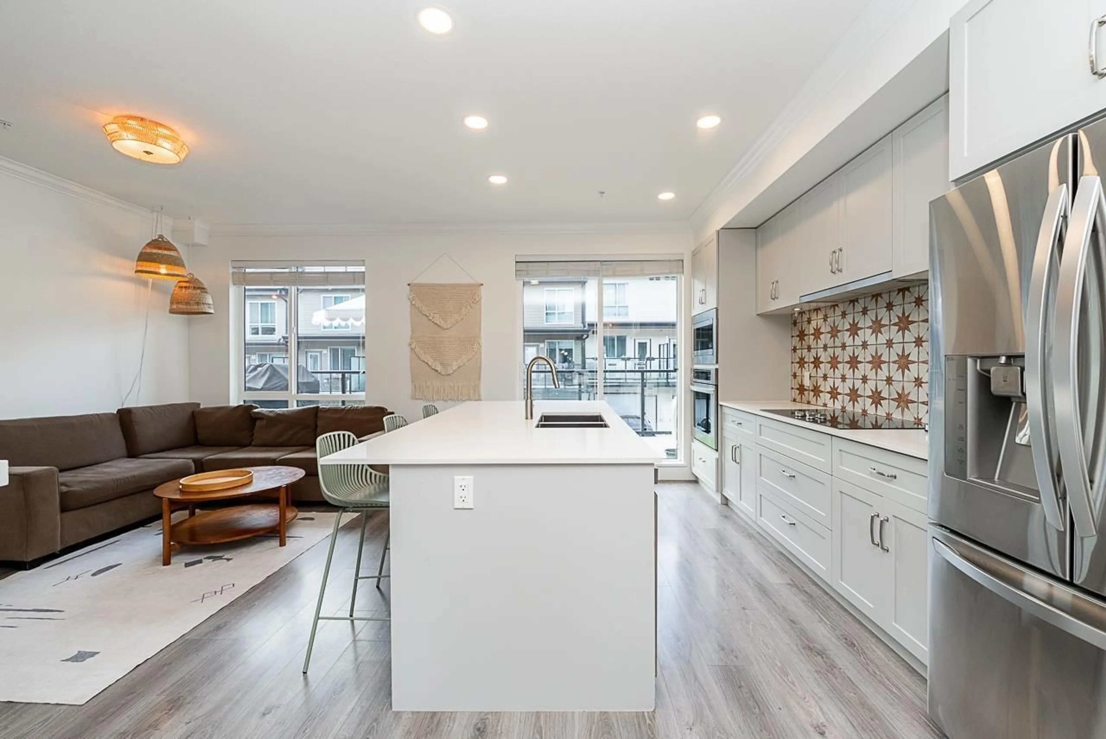 Open concept kitchen, unknown for 43 - 15775 MOUNTAIN VIEW, Surrey British Columbia V3Z0W7