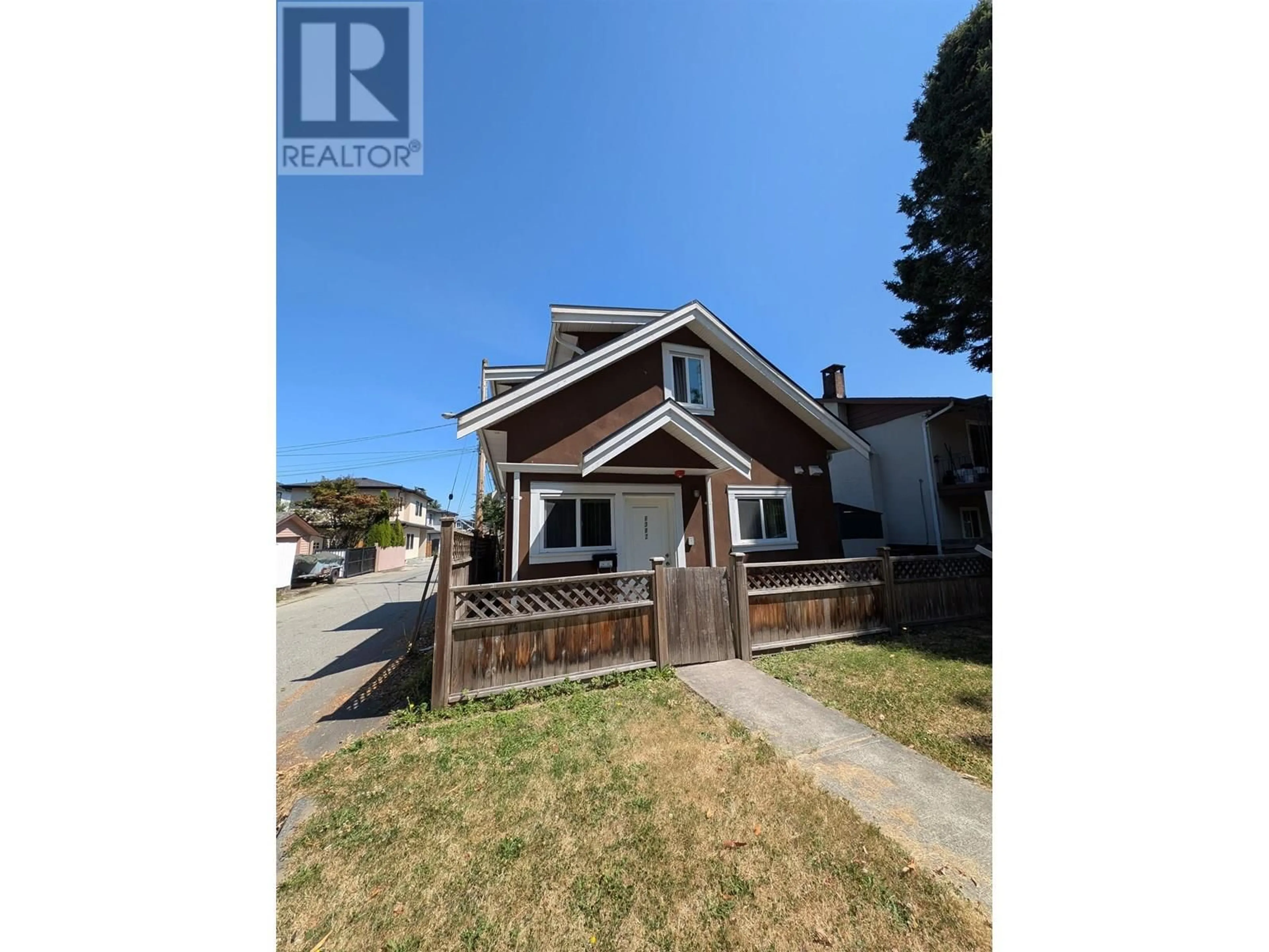 Unknown for 6388 ELLIOTT STREET, Vancouver British Columbia V5S2M4