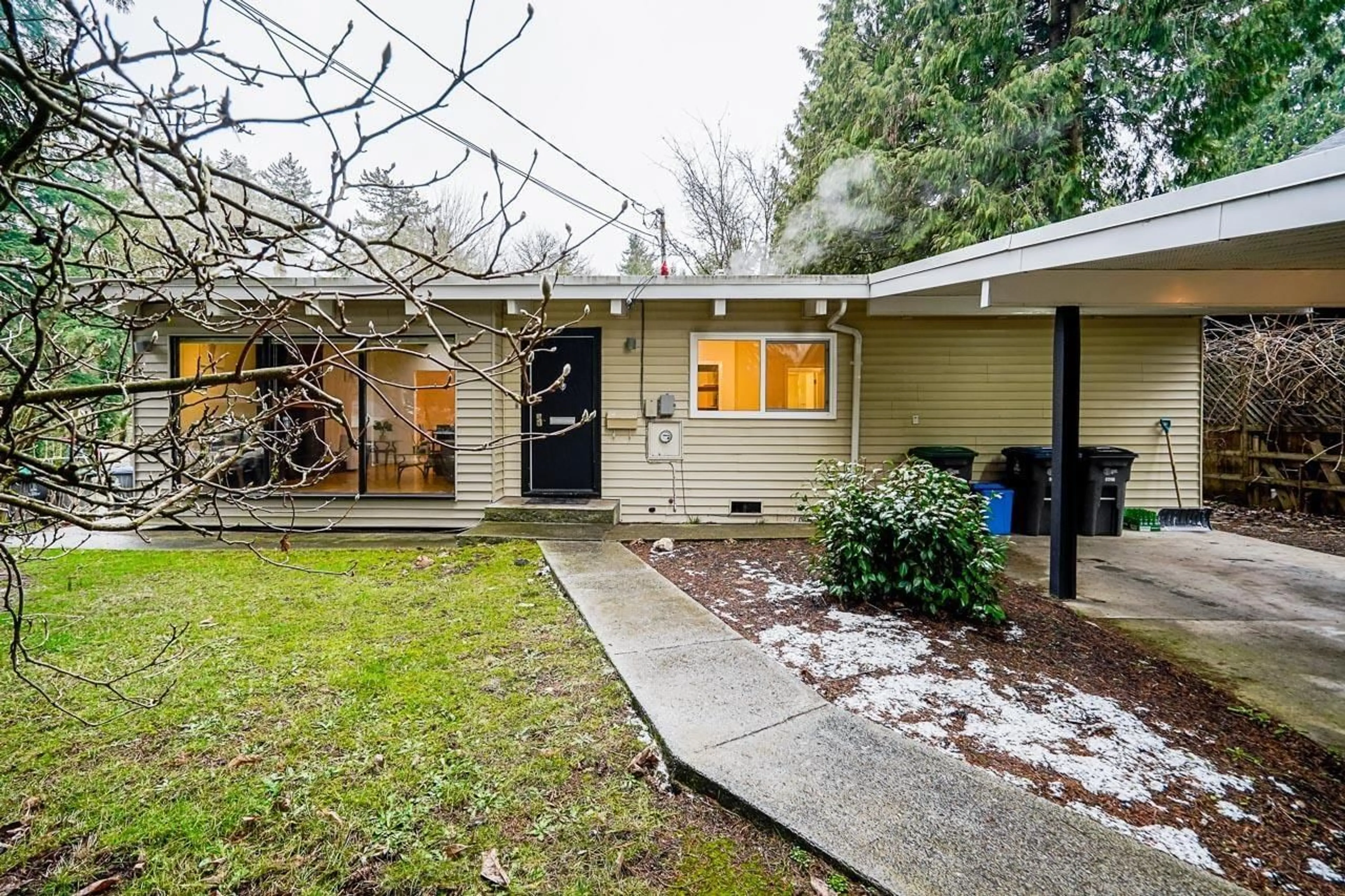 Unknown for 14352 110 AVENUE, Surrey British Columbia V3R2A2