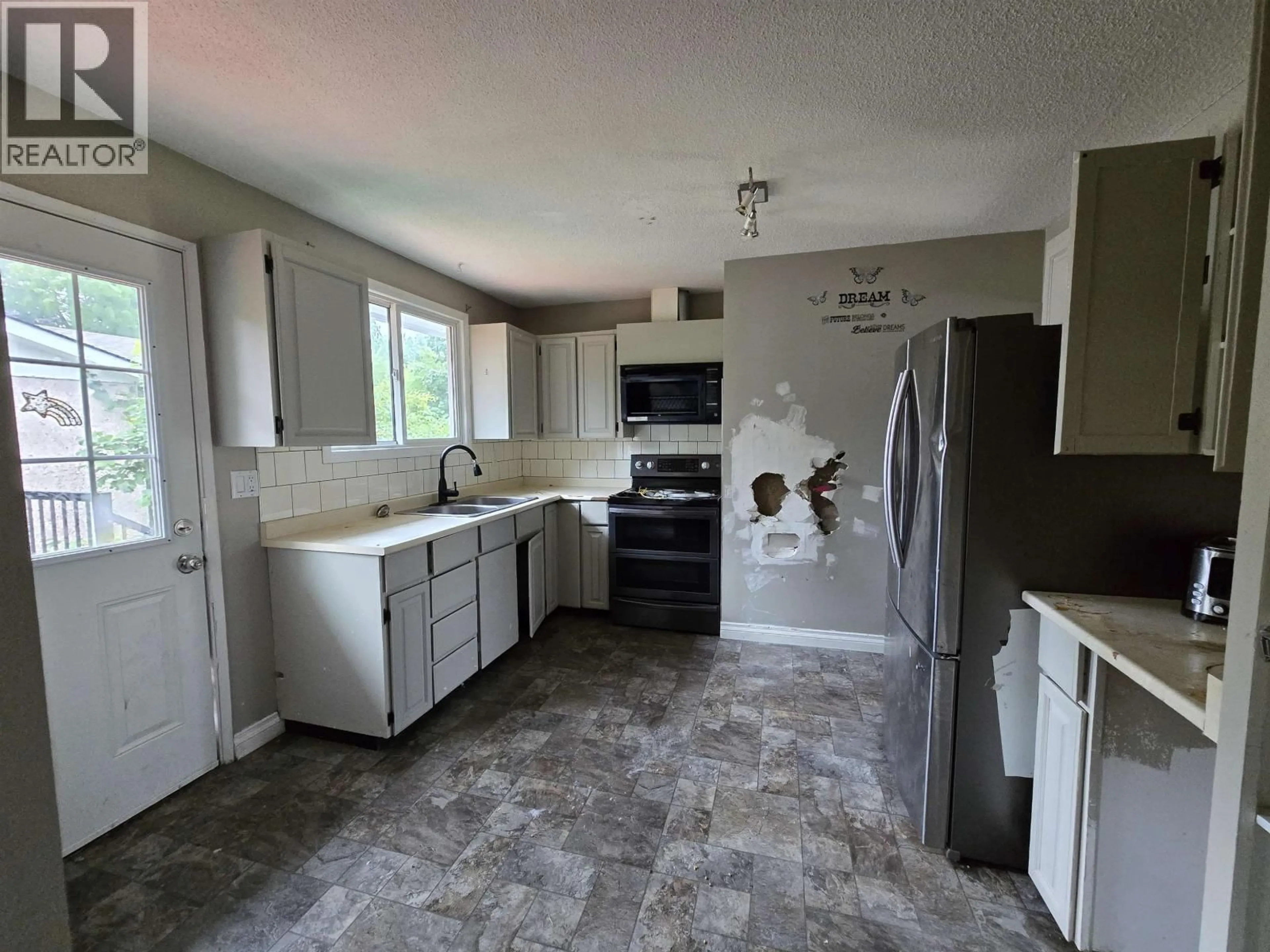 Unknown for 5107 MILLS AVENUE, Terrace British Columbia V8G1C4