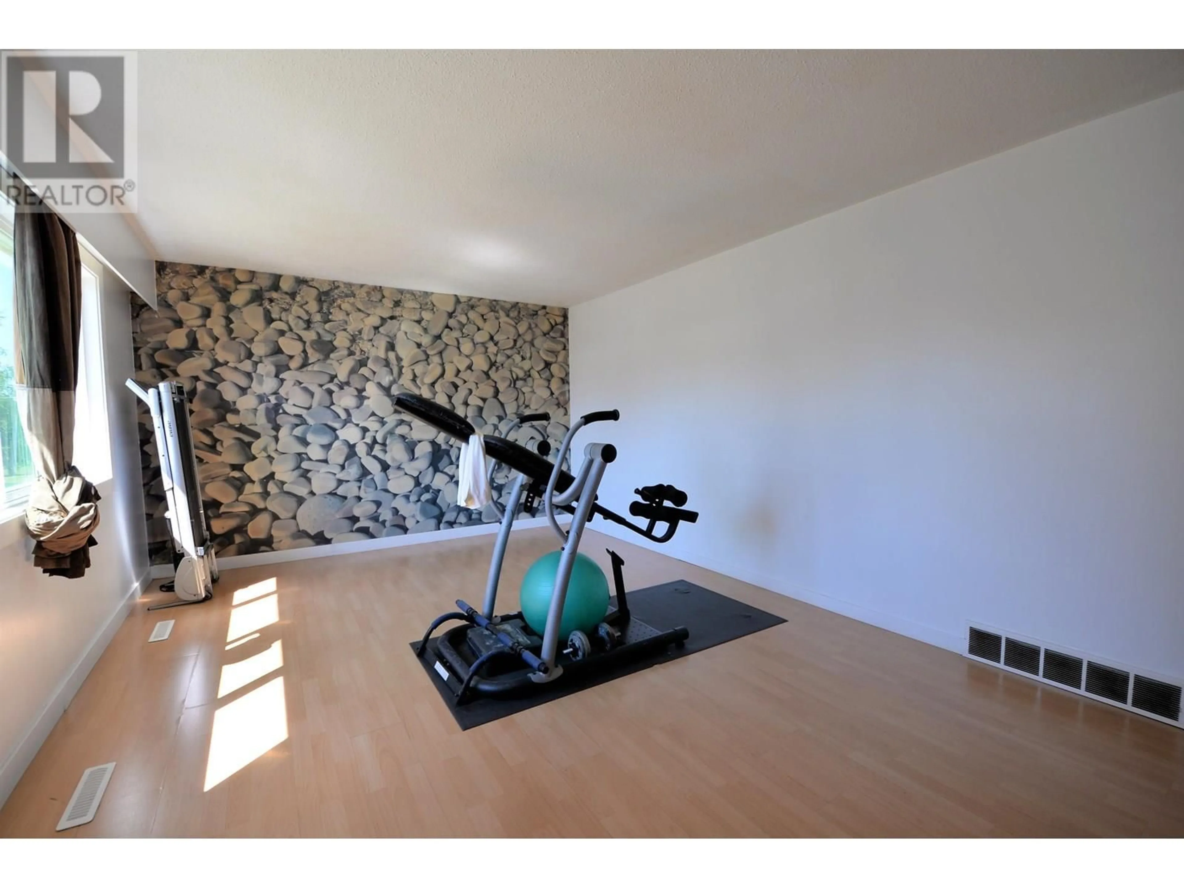 Gym or fitness room for 540 KODIAK STREET, Bear Lake British Columbia V0J3G0