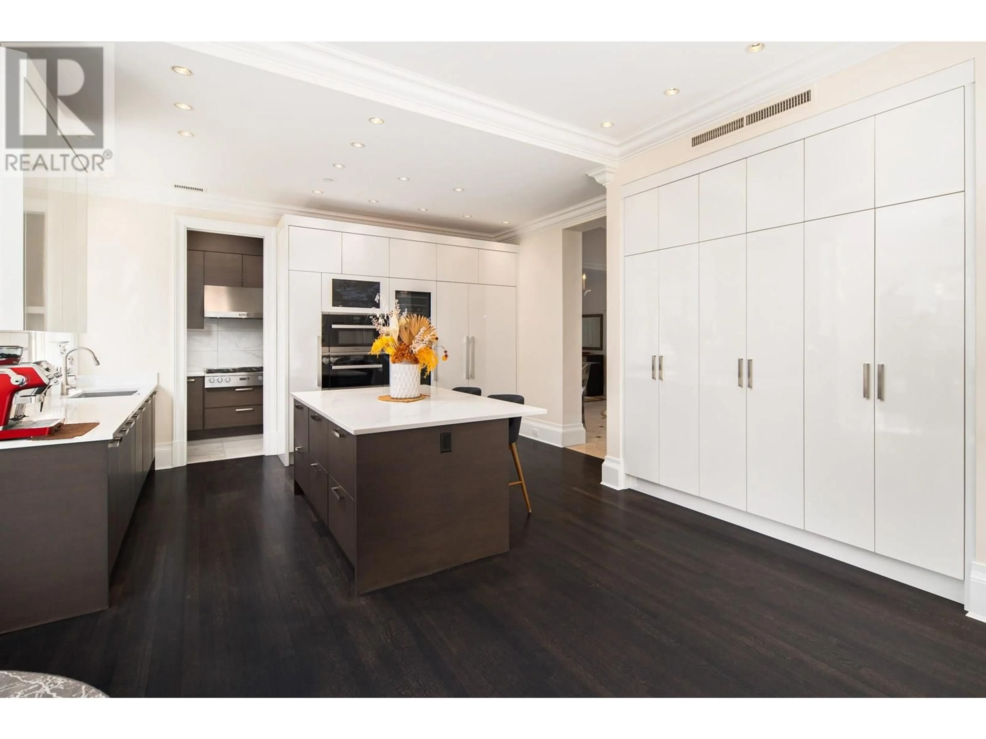 Contemporary kitchen, unknown for 3988 ANGUS DRIVE, Vancouver British Columbia V6J4H7